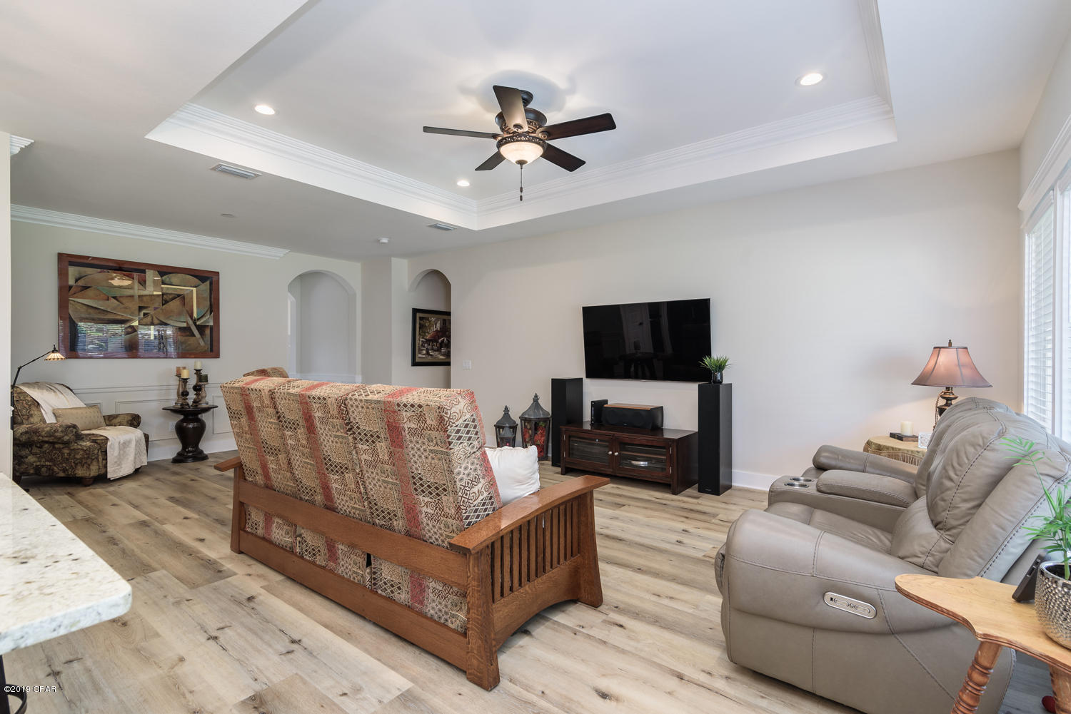 Laguna Beach Plaza - Residential