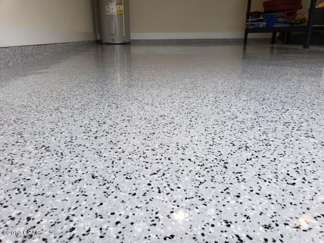 Laguna Beach Plaza - Residential