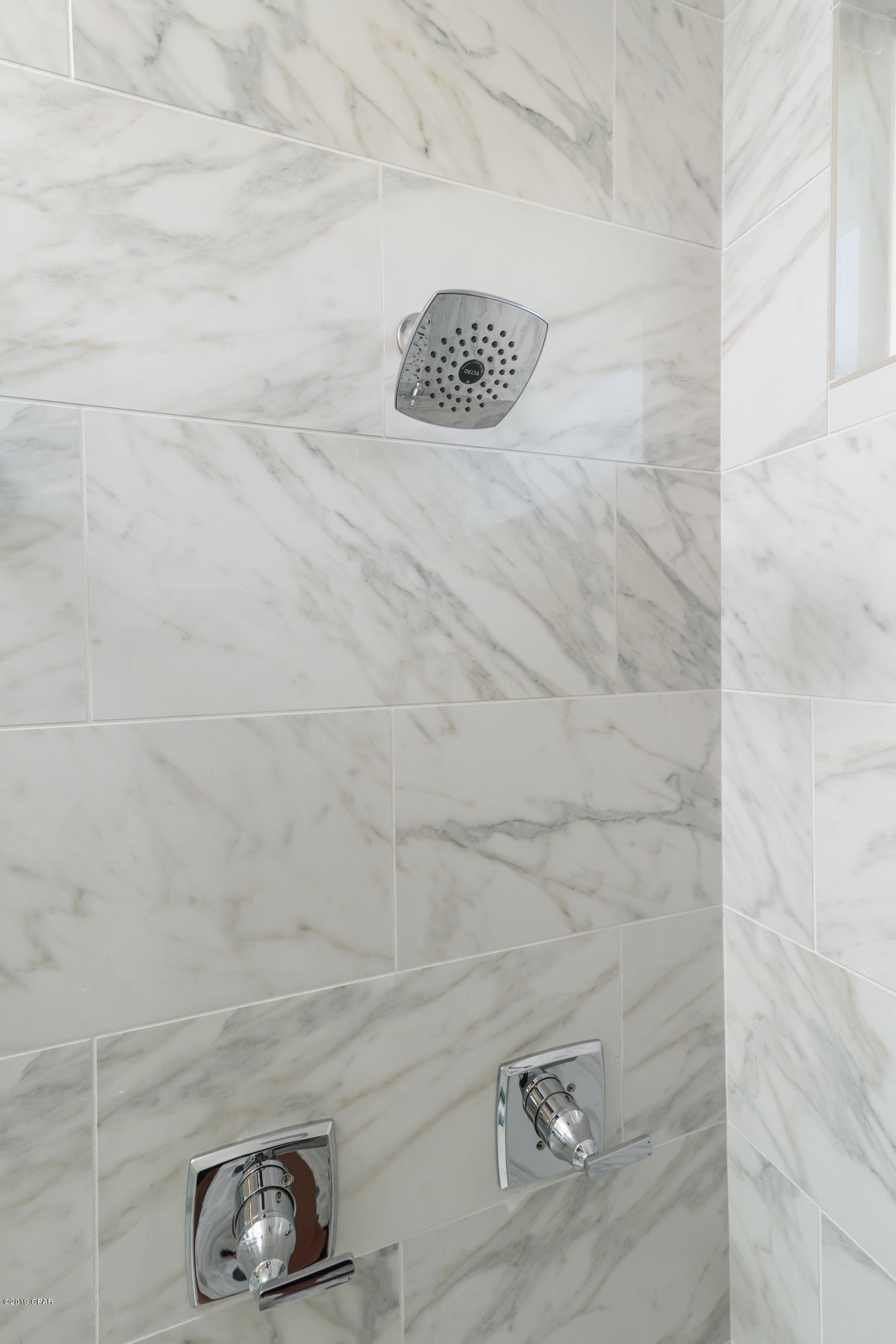 Laguna Beach Plaza - Residential