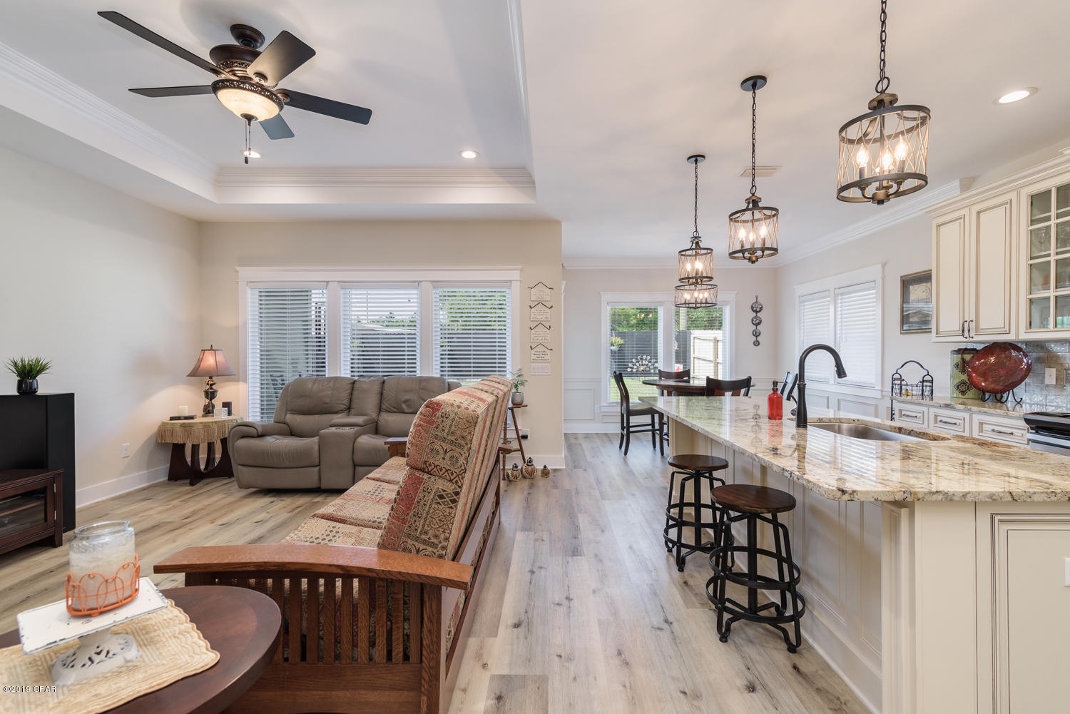 Laguna Beach Plaza - Residential