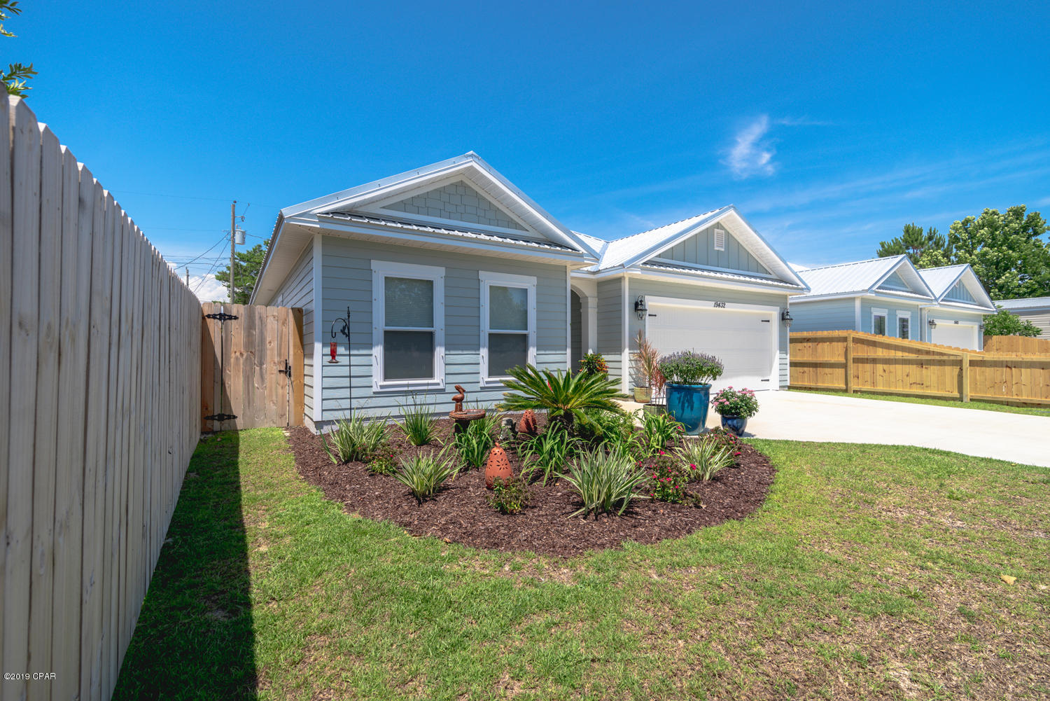 Laguna Beach Plaza - Residential