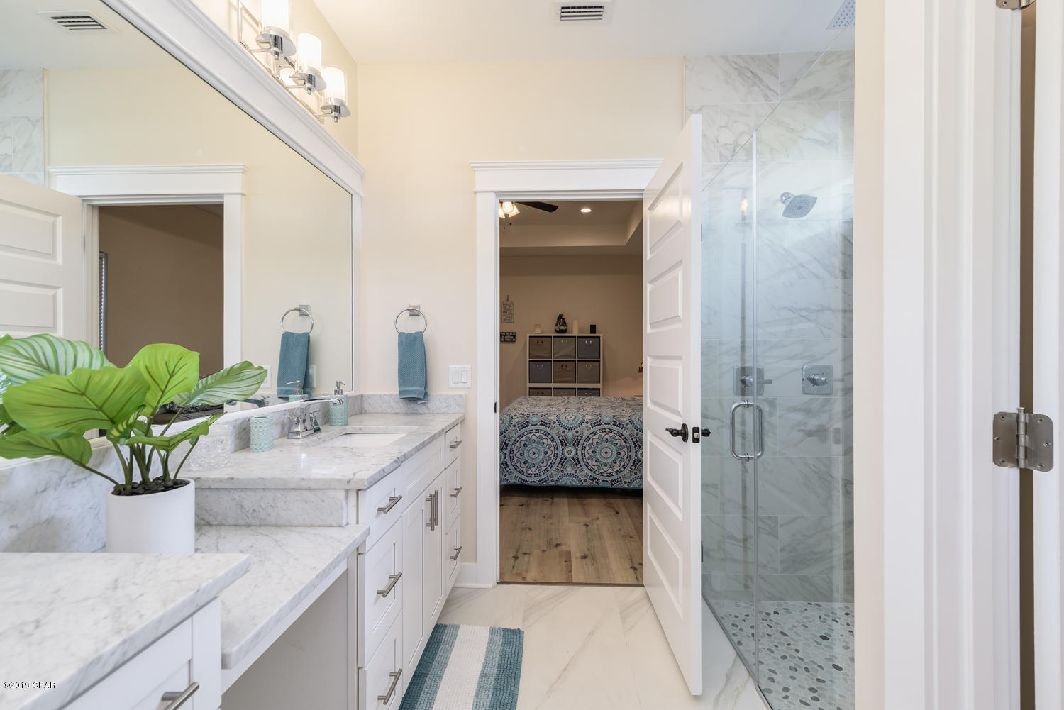 Laguna Beach Plaza - Residential