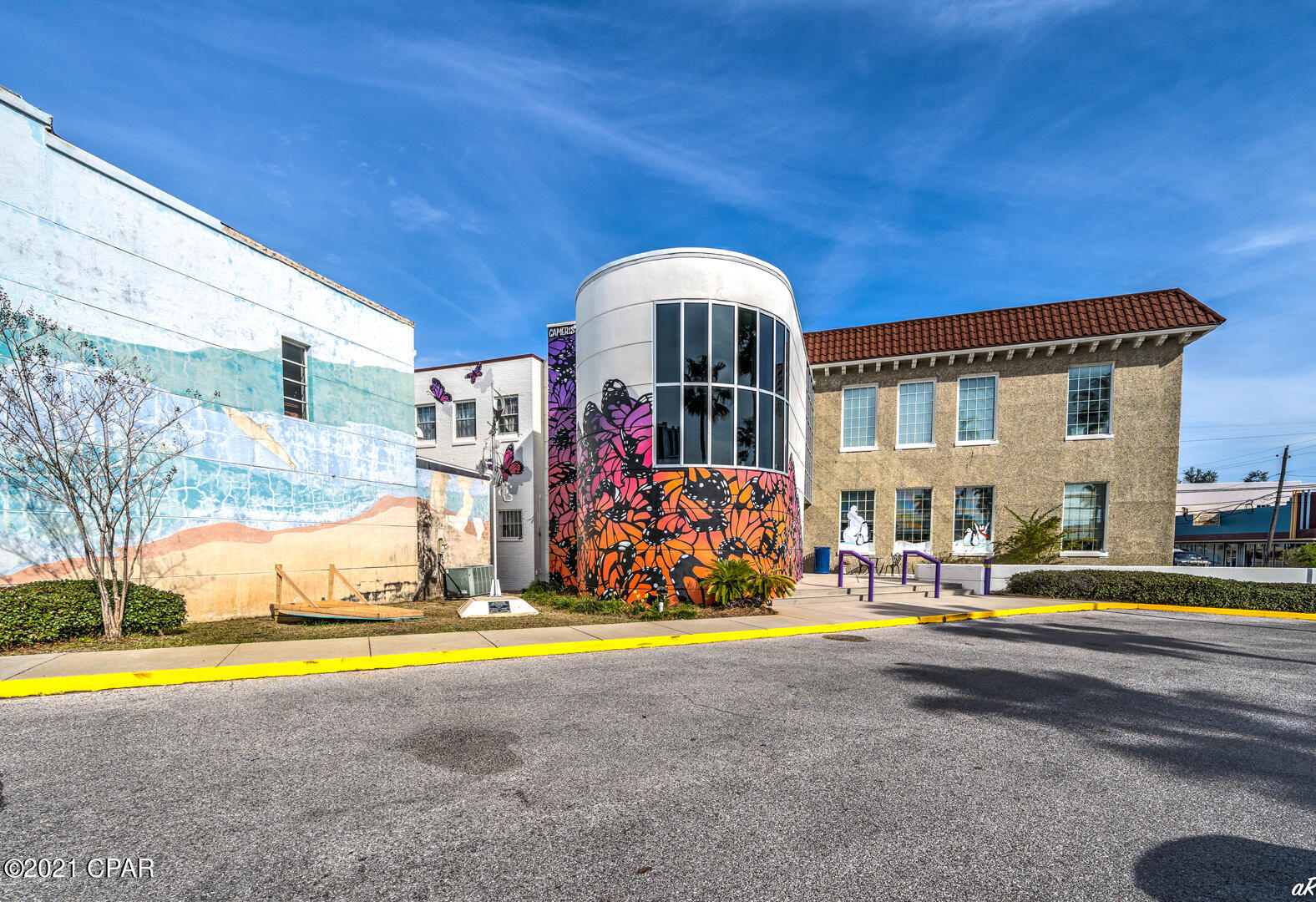 Bay Club Condo Ph 2 - Residential