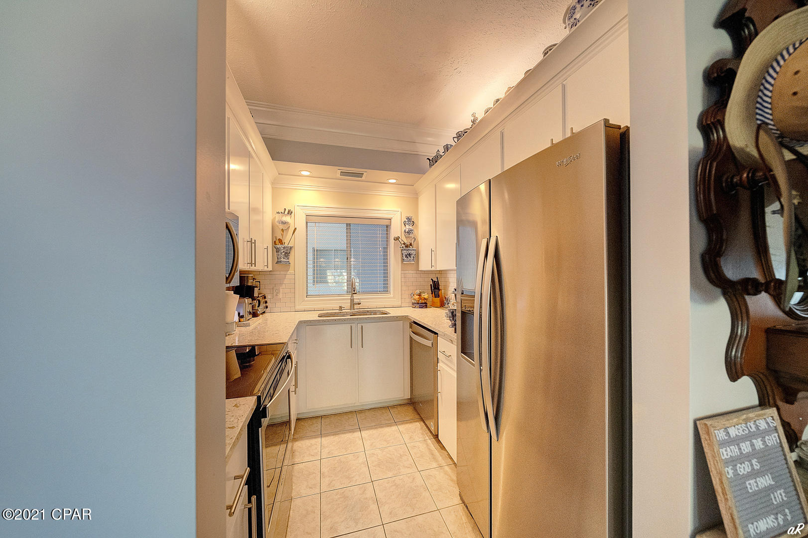 Bay Club Condo Ph 2 - Residential