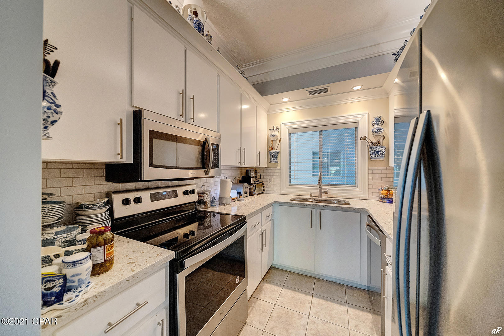 Bay Club Condo Ph 2 - Residential