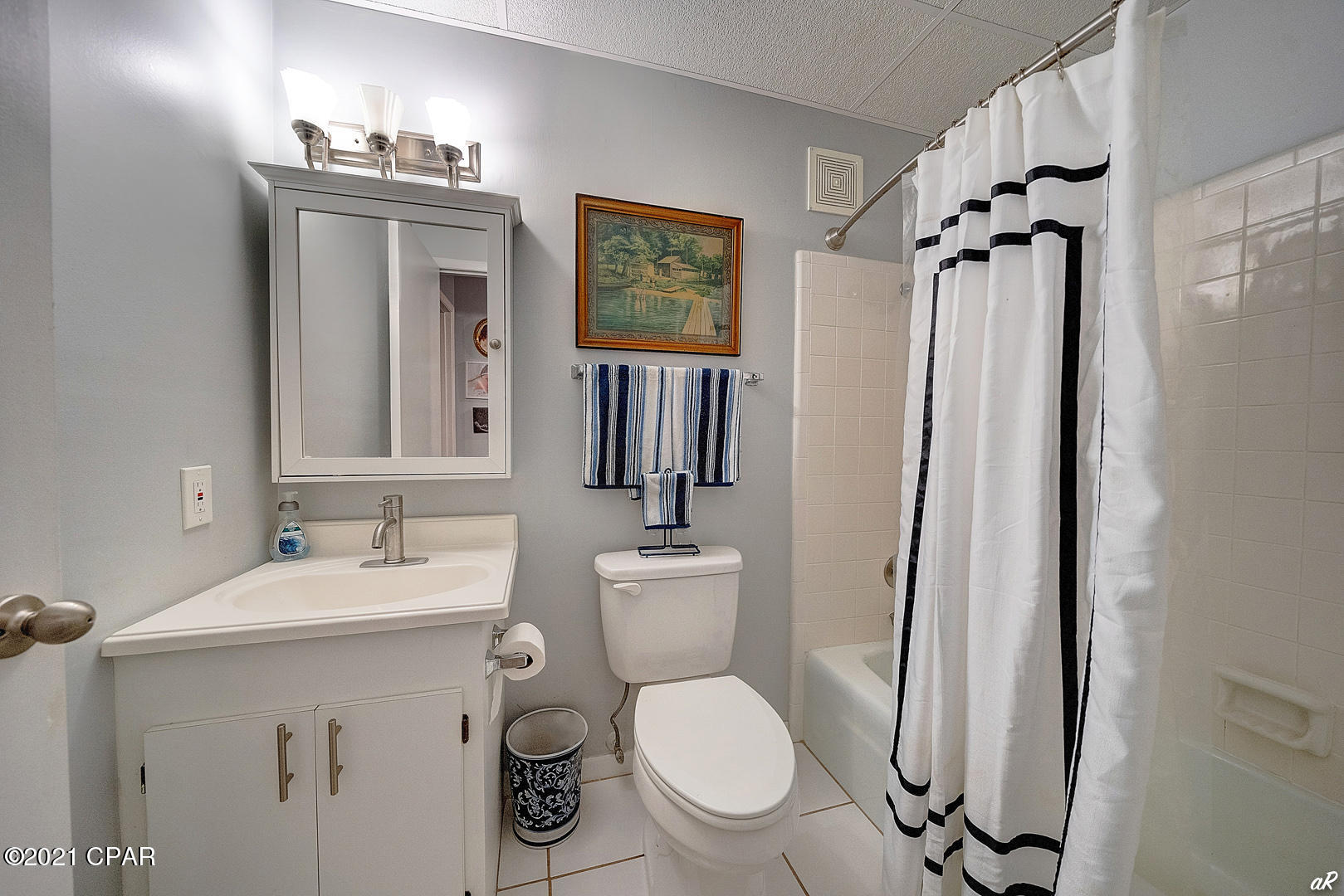 Bay Club Condo Ph 2 - Residential