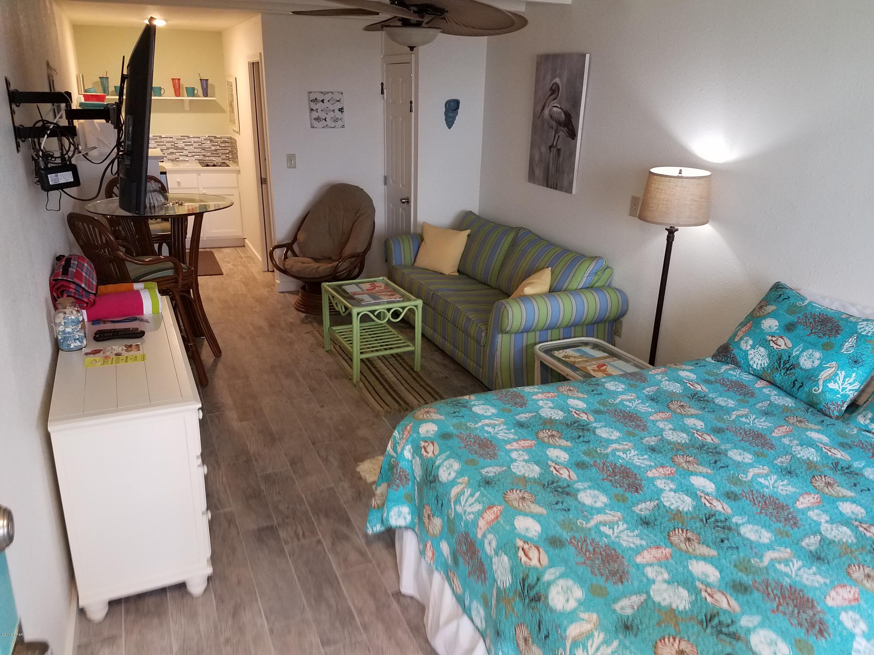 Fontainebleau Terrace - Residential