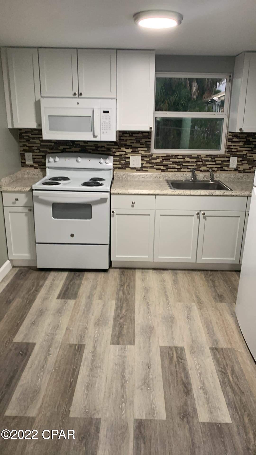 [No Recorded Subdiv] - Residential Lease