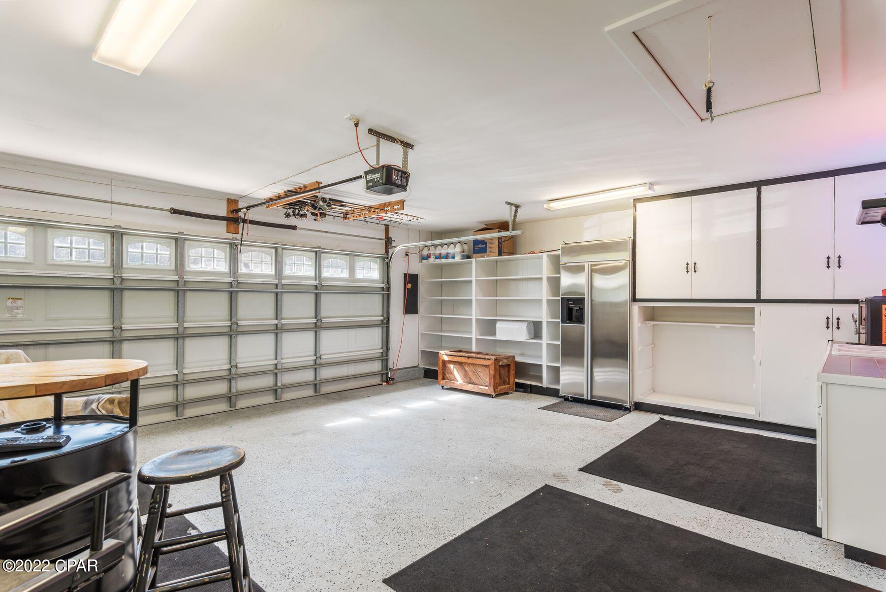 Diamond Head-Lakeside - Residential