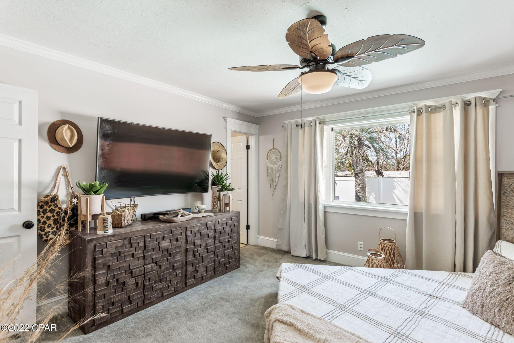 Diamond Head-Lakeside - Residential