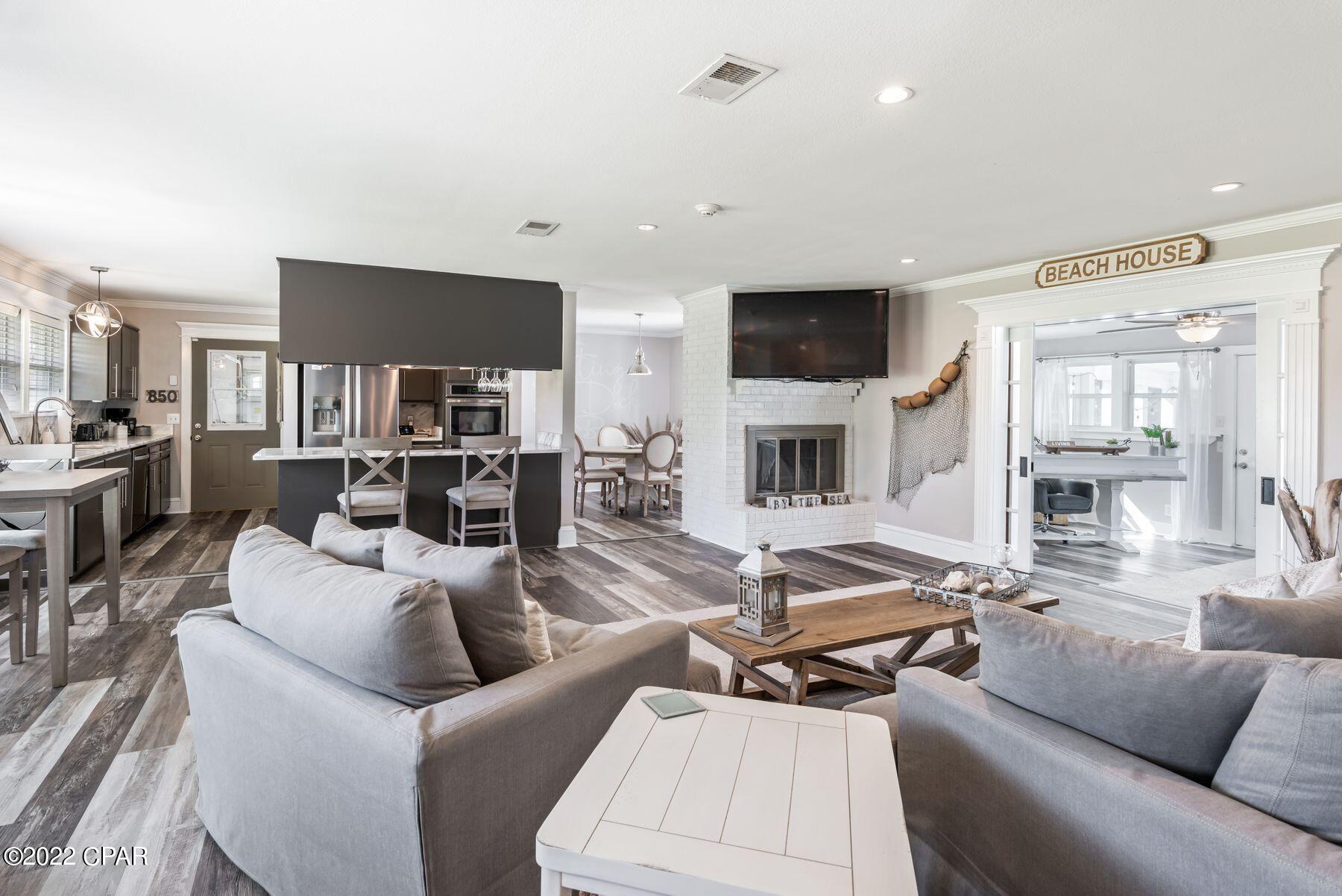 Diamond Head-Lakeside - Residential