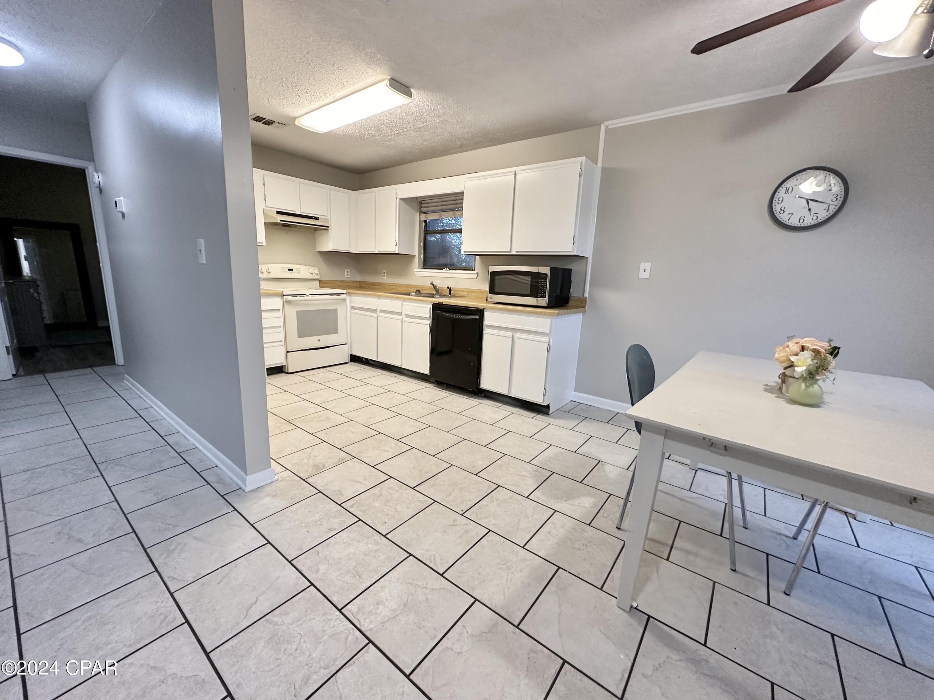 El Centro Beach - Residential