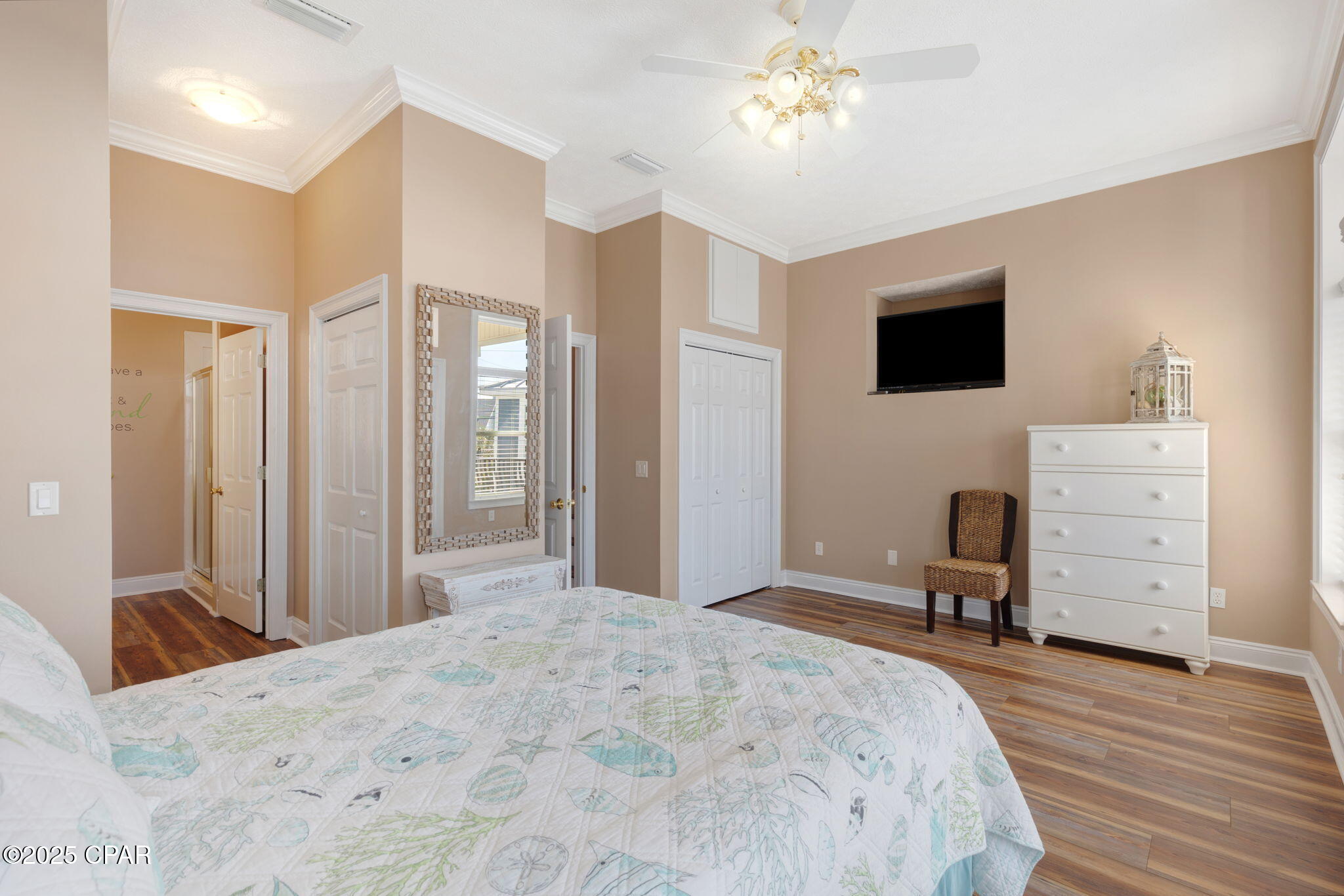 Shores - Residential