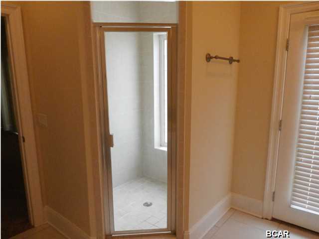 Tierra Verde Phase II - Residential Lease