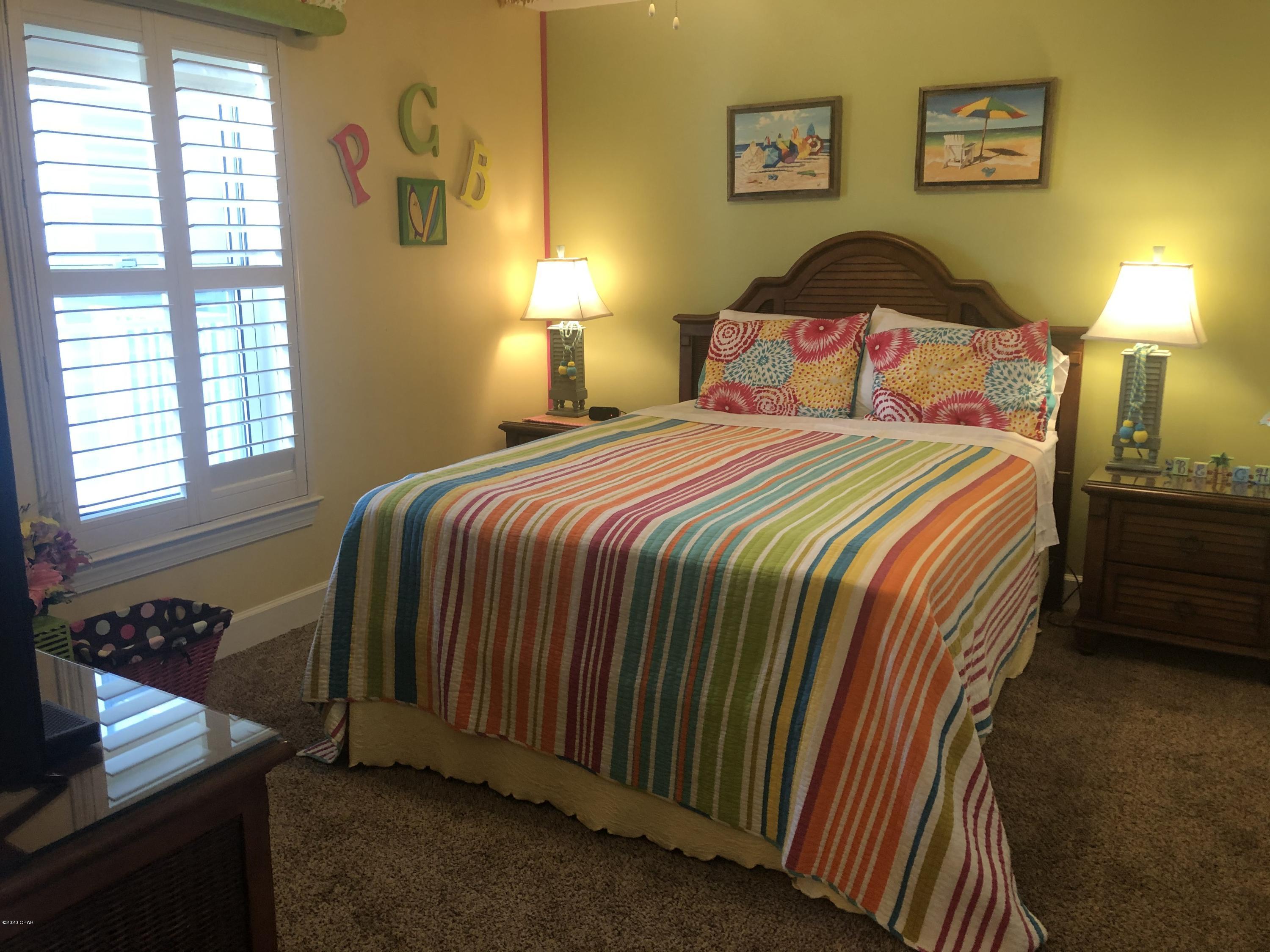 Twin Palms Resort - Residential