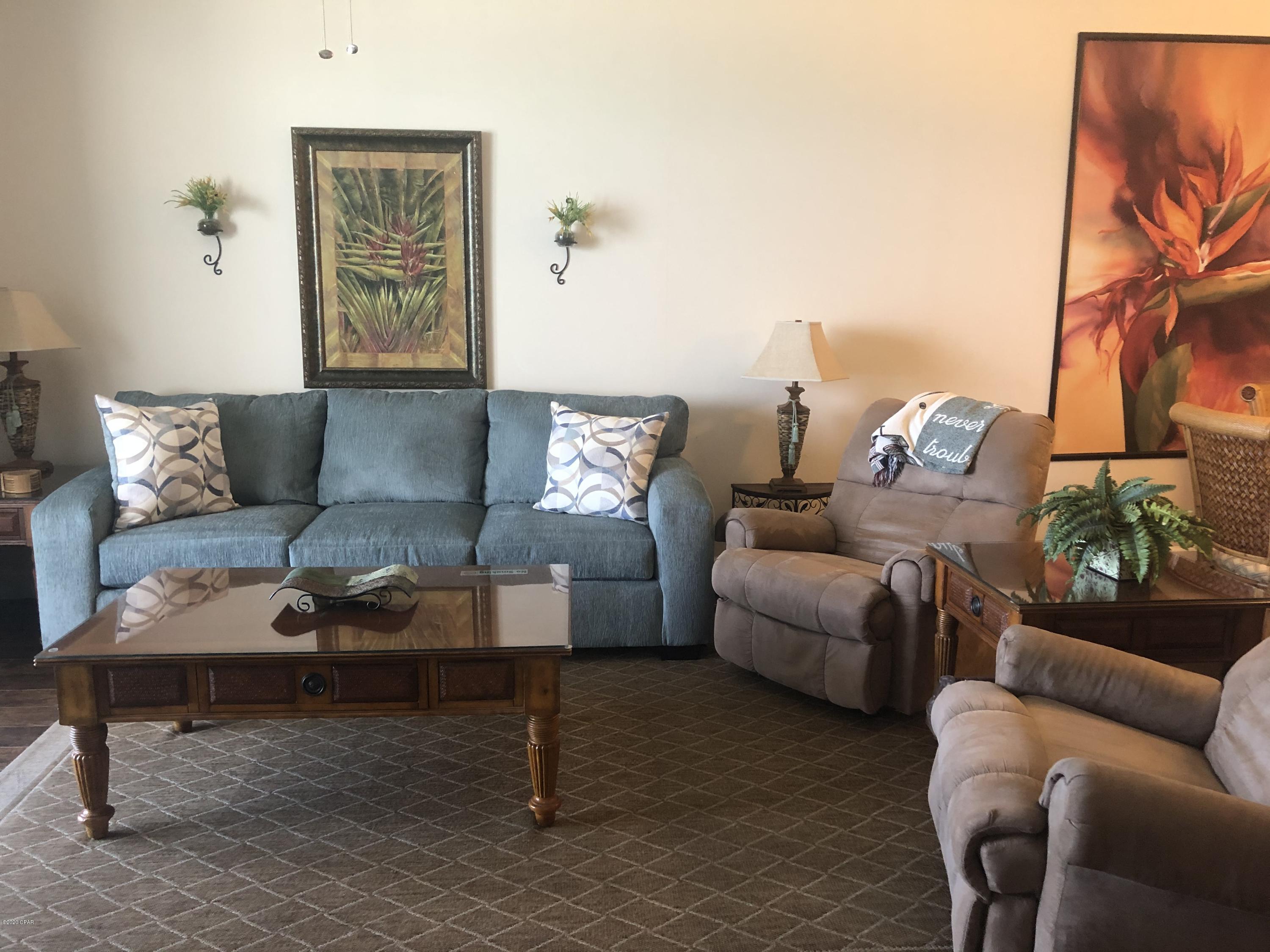 Twin Palms Resort - Residential