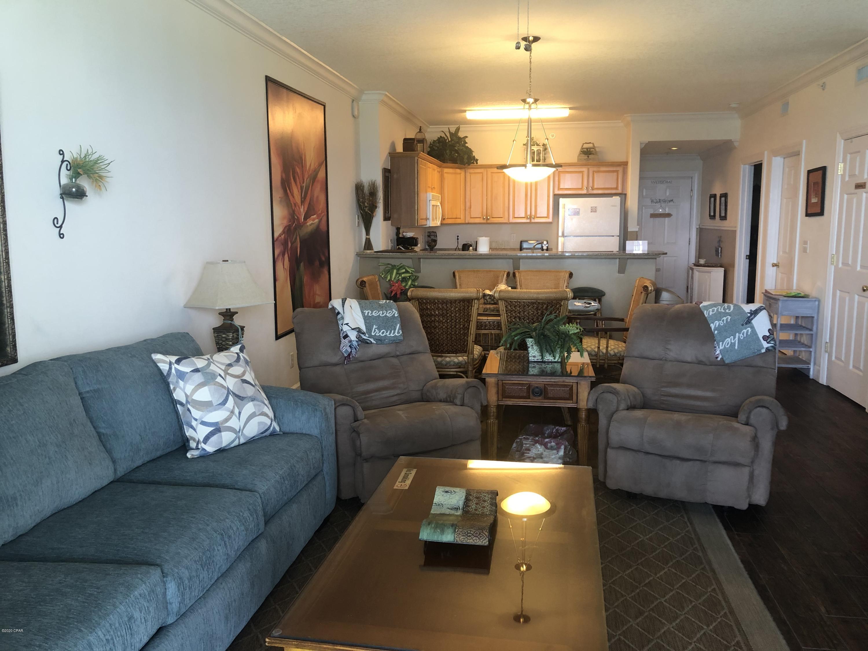 Twin Palms Resort - Residential