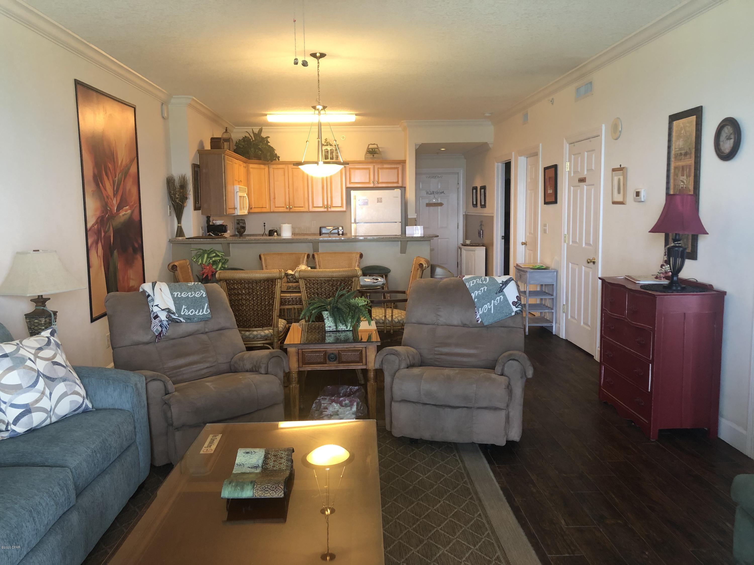 Twin Palms Resort - Residential