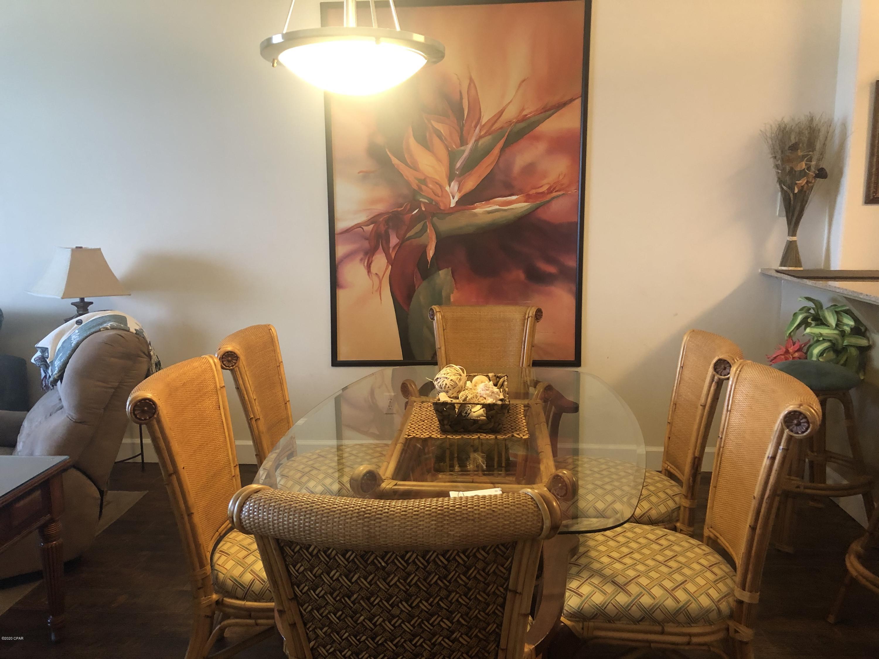 Twin Palms Resort - Residential