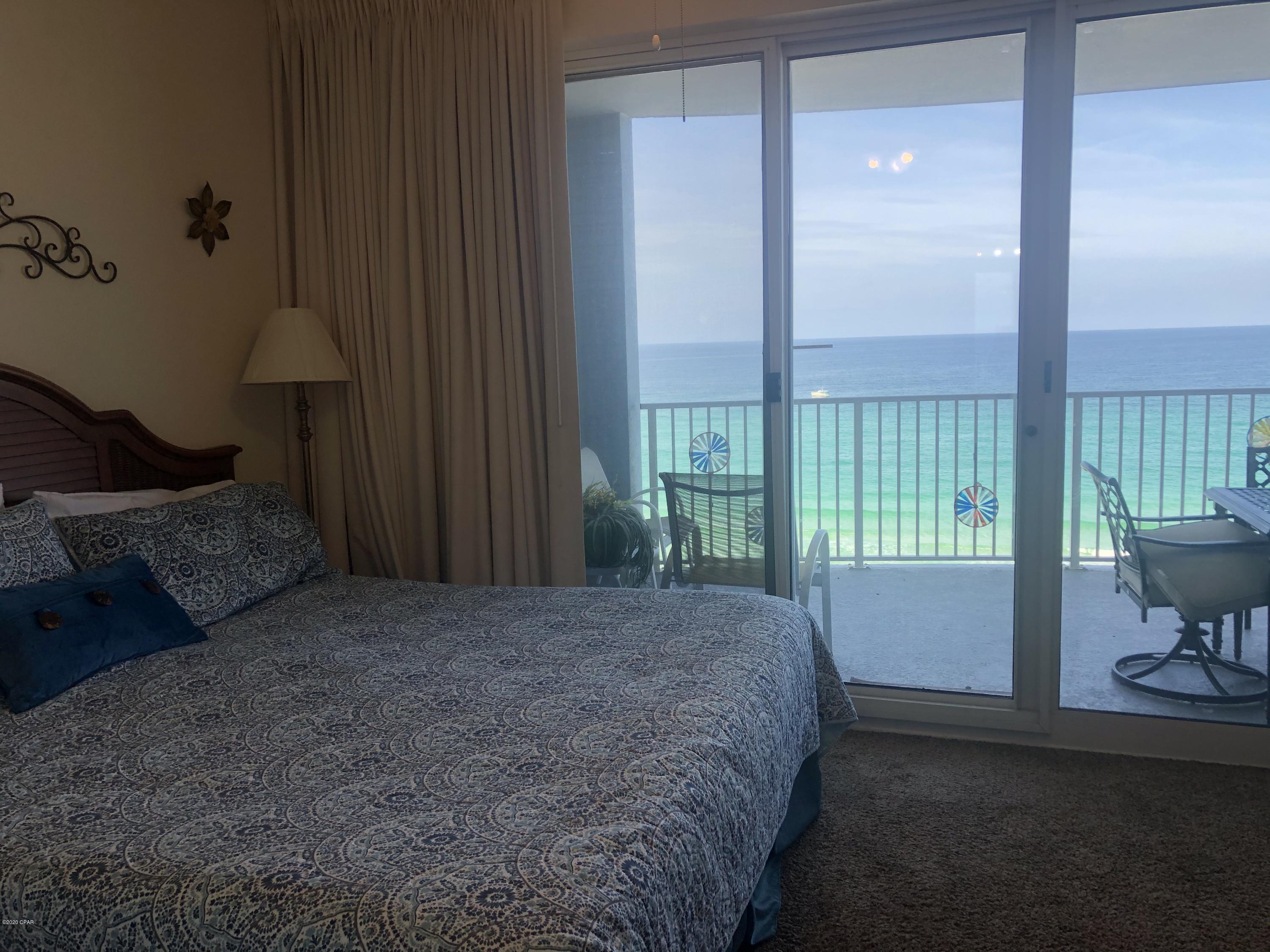 Twin Palms Resort - Residential