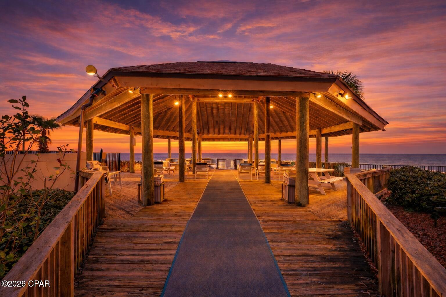 Summerhouse Condo. - Residential