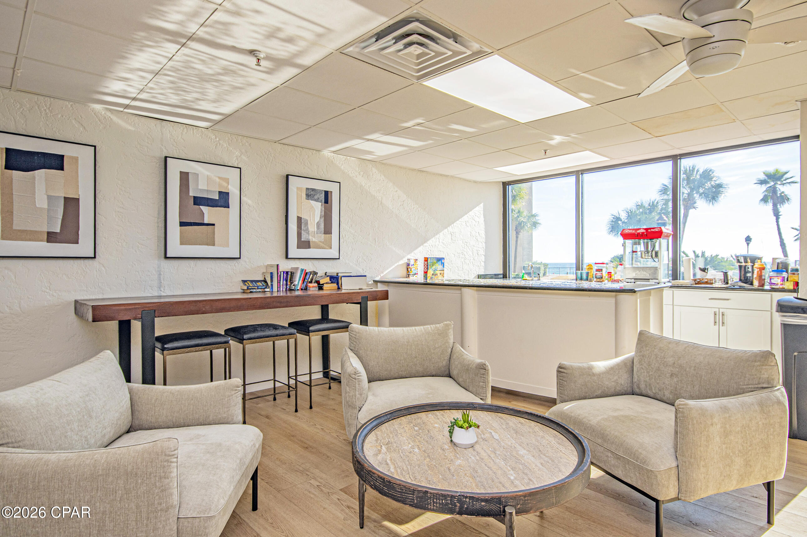 Summerhouse Condo. - Residential