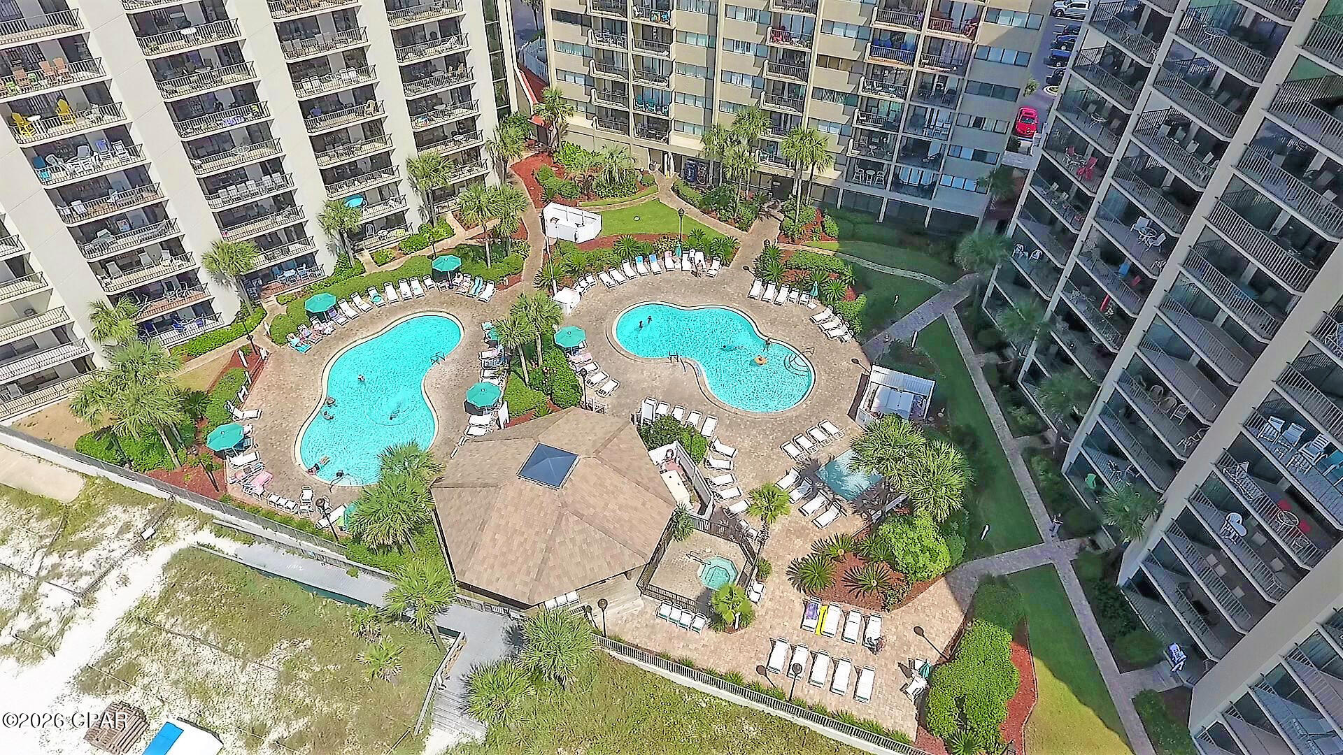 Summerhouse Condo. - Residential