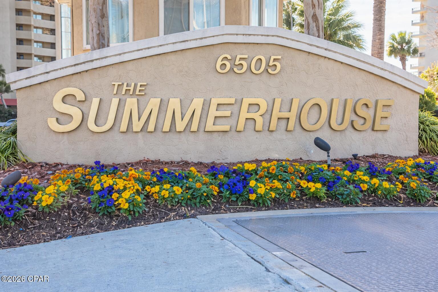 Summerhouse Condo. - Residential