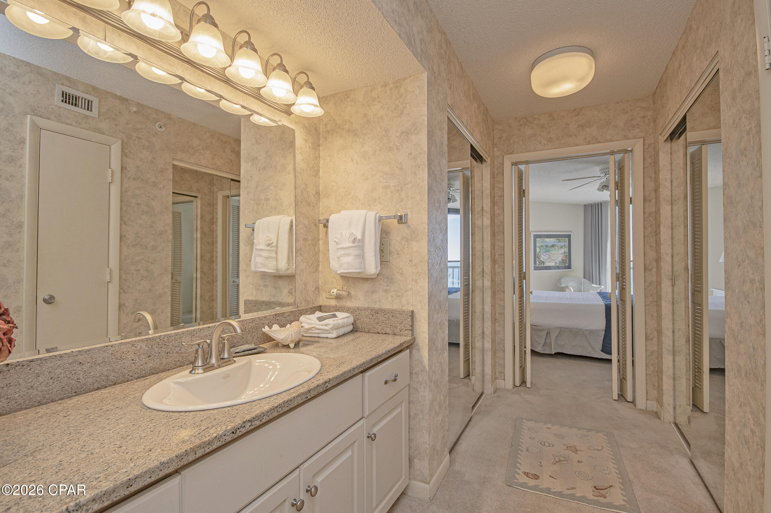 Summerhouse Condo. - Residential