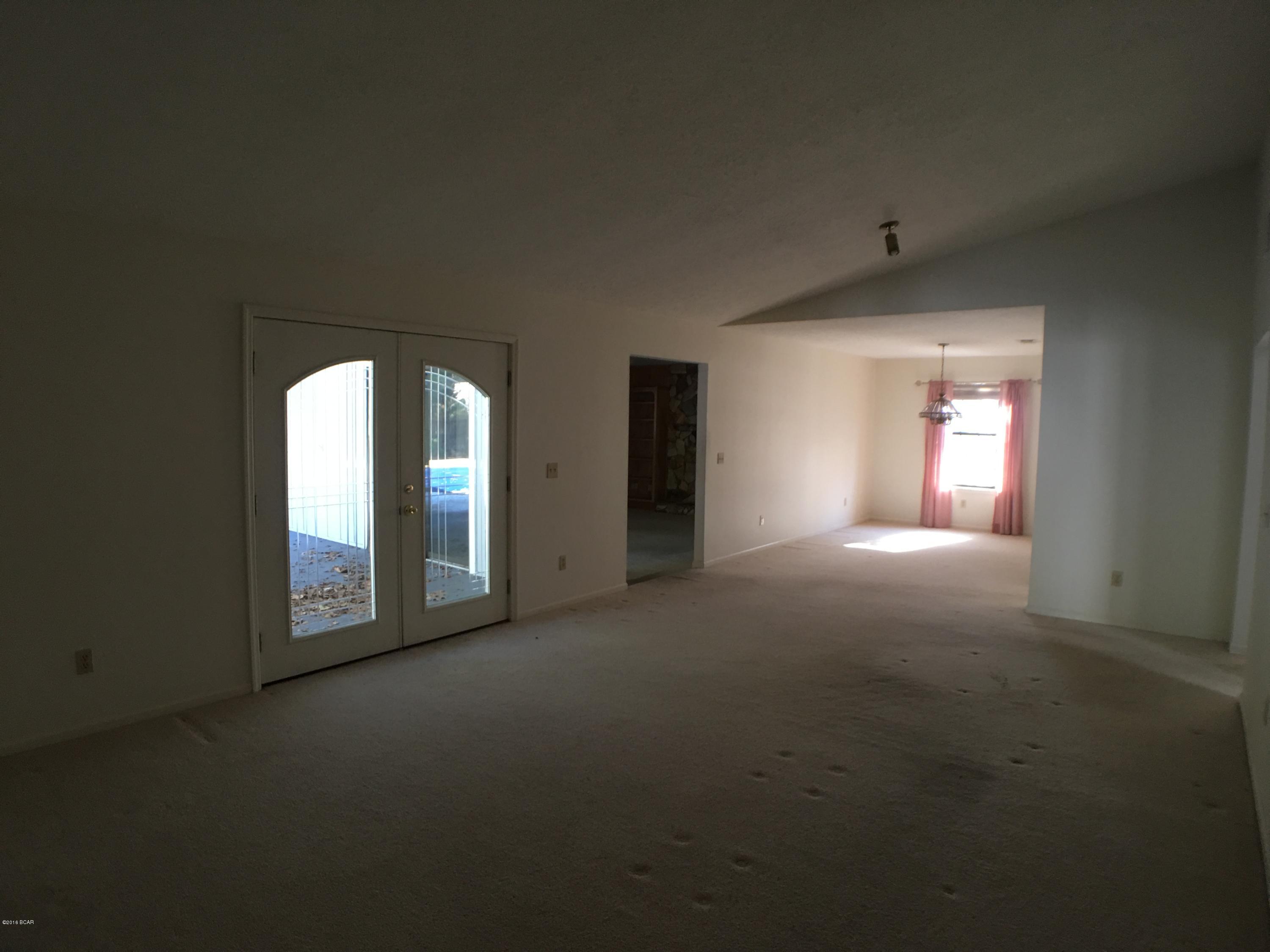 College Oaks - Residential