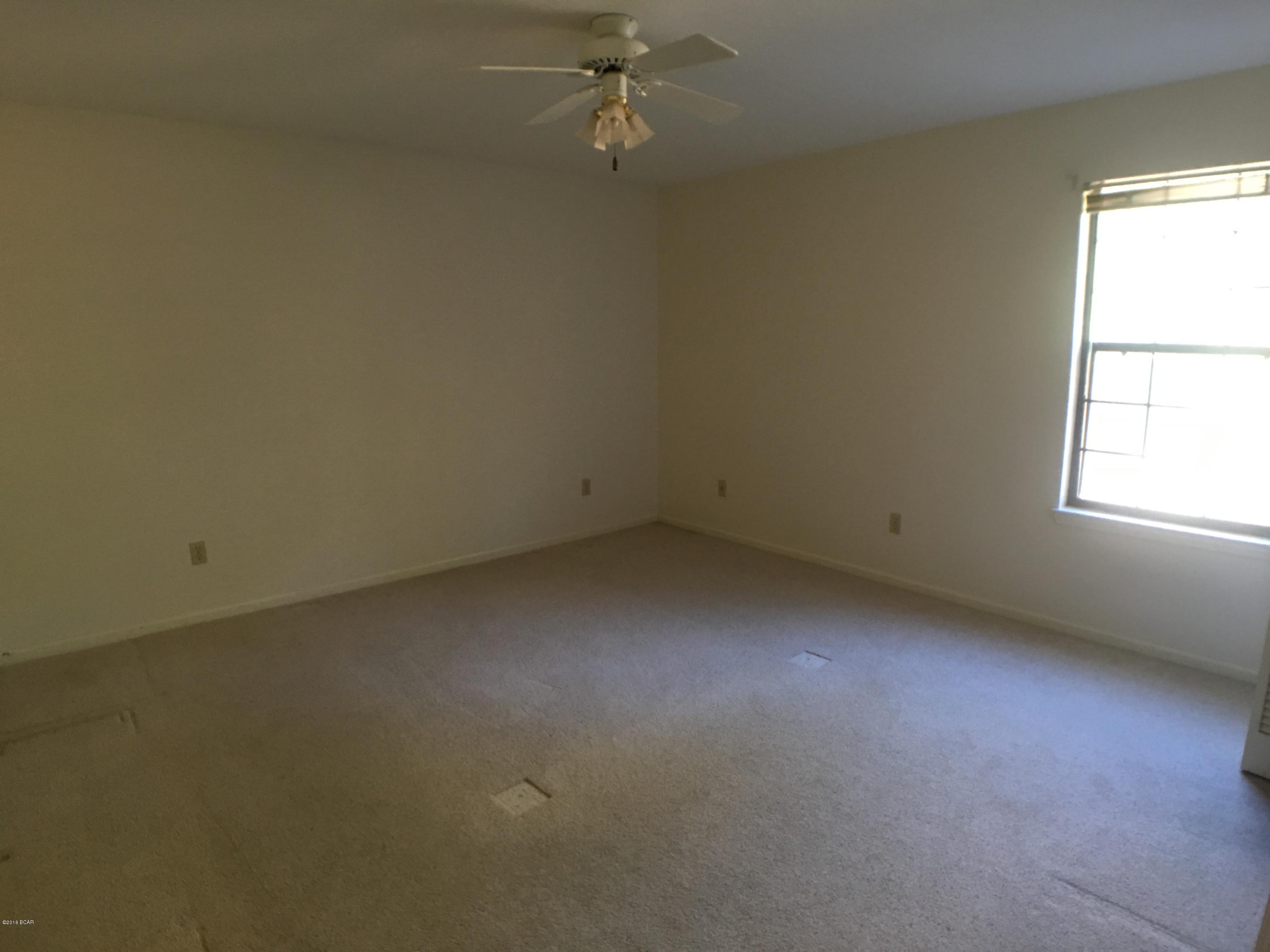 College Oaks - Residential