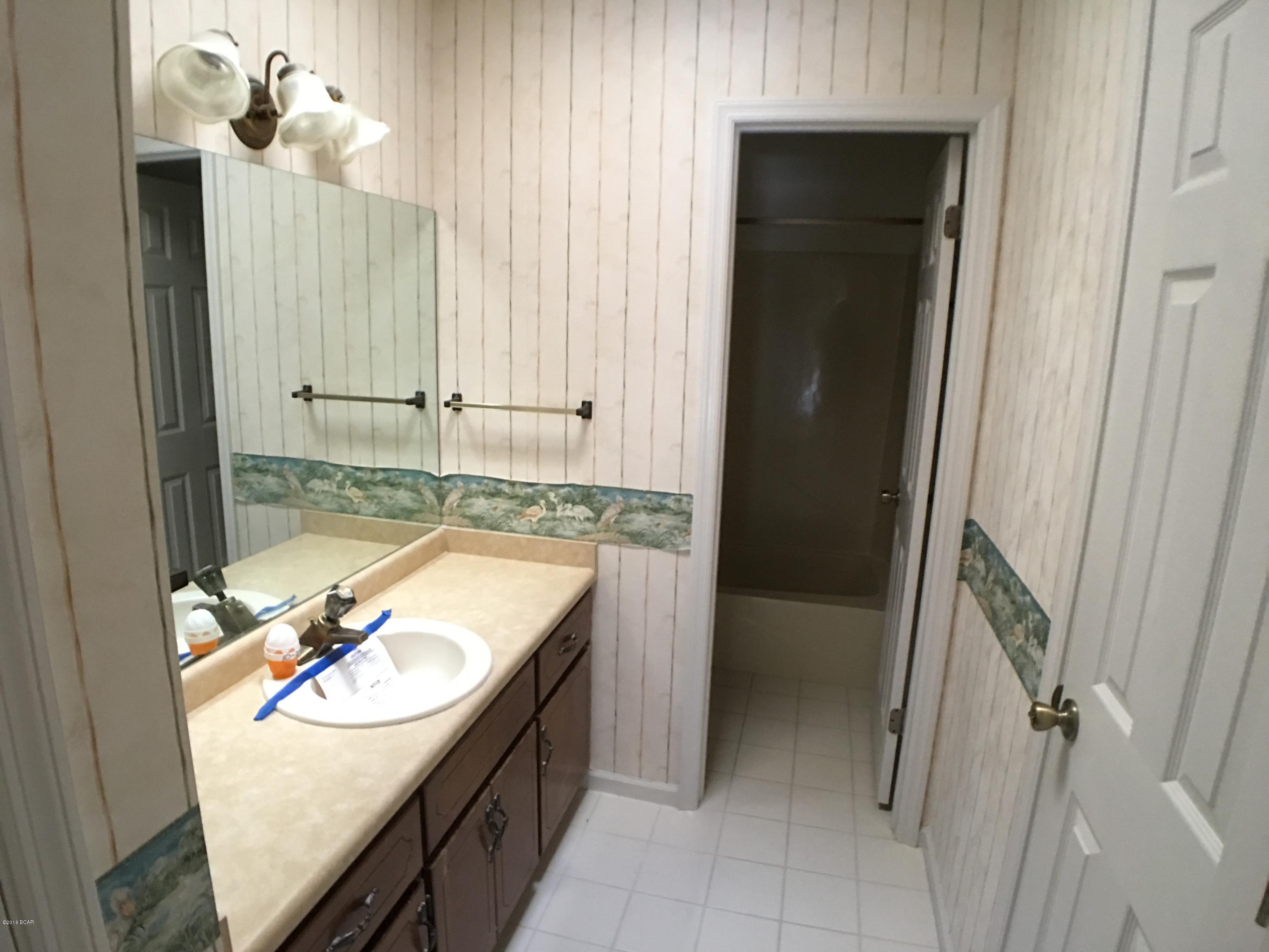 College Oaks - Residential