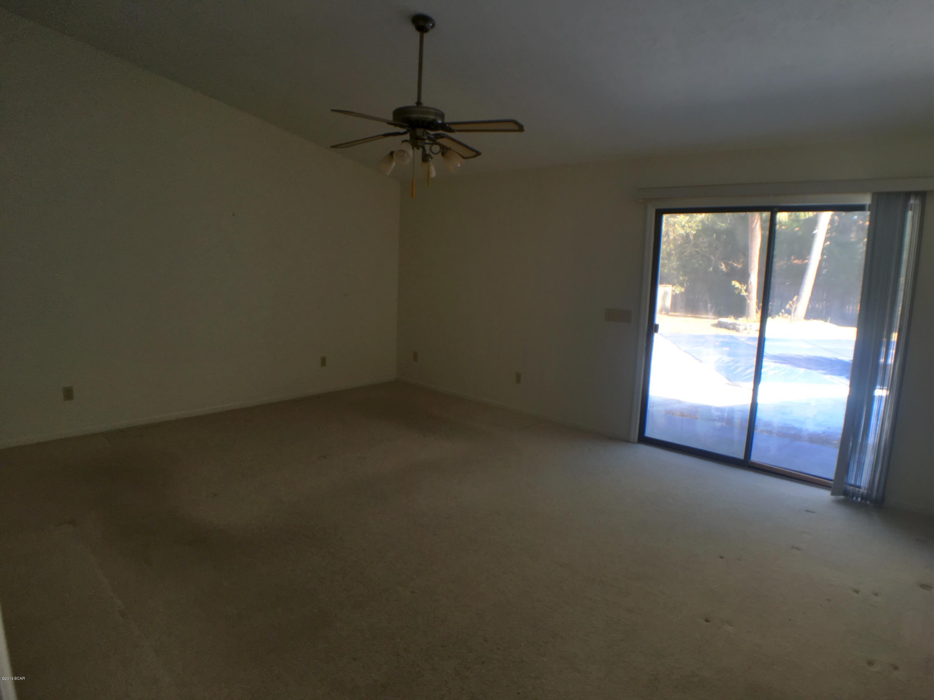 College Oaks - Residential