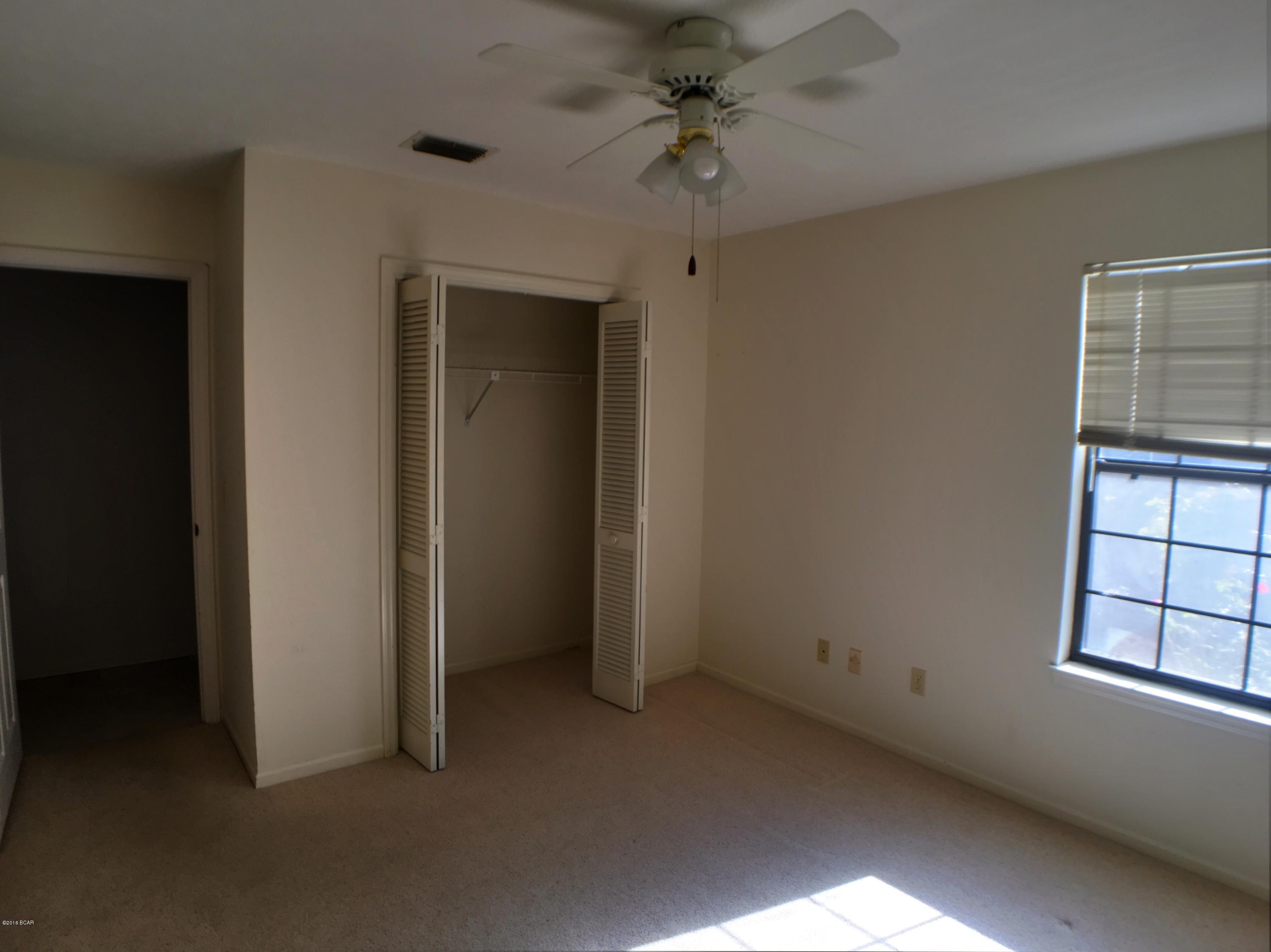 College Oaks - Residential