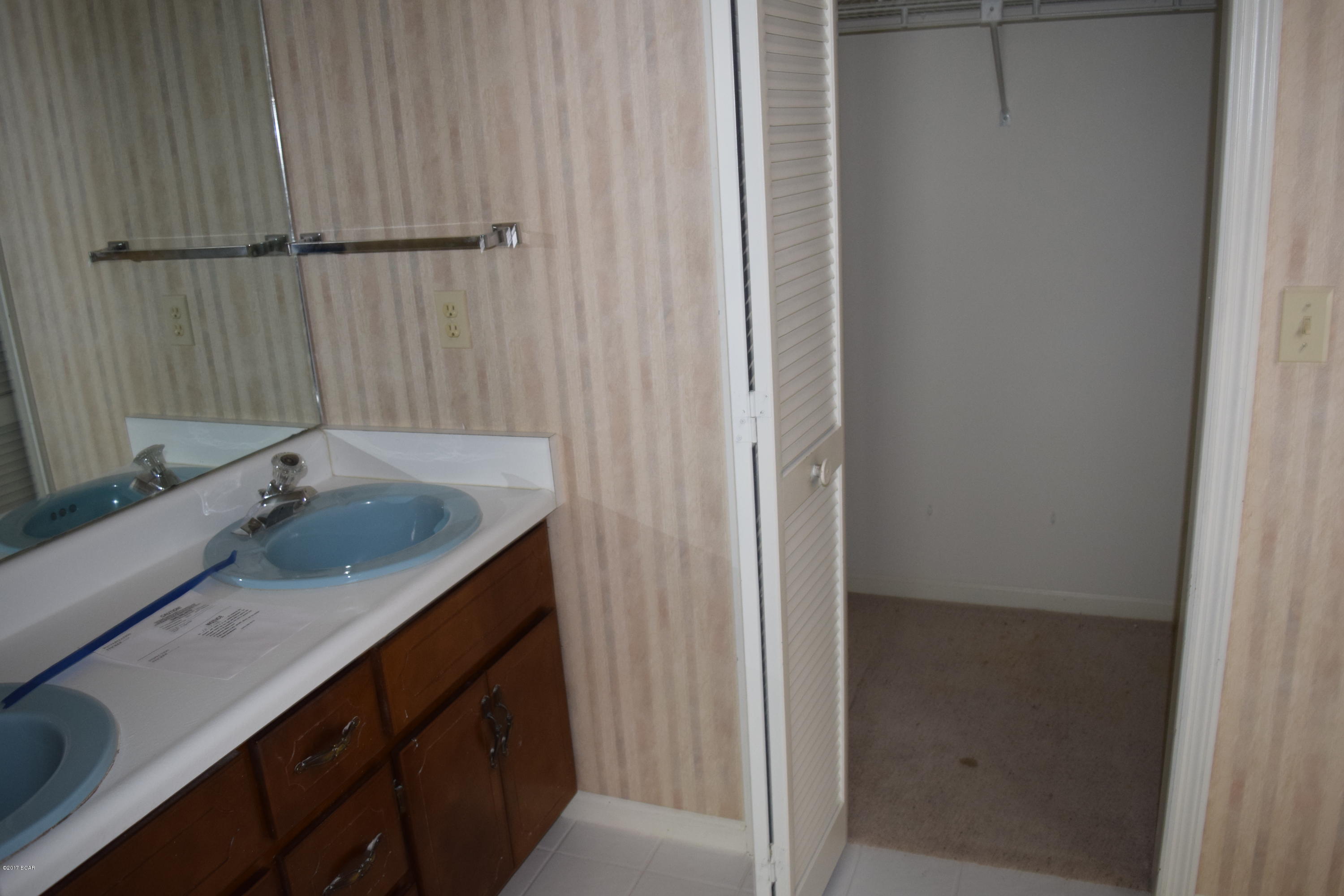 College Oaks - Residential