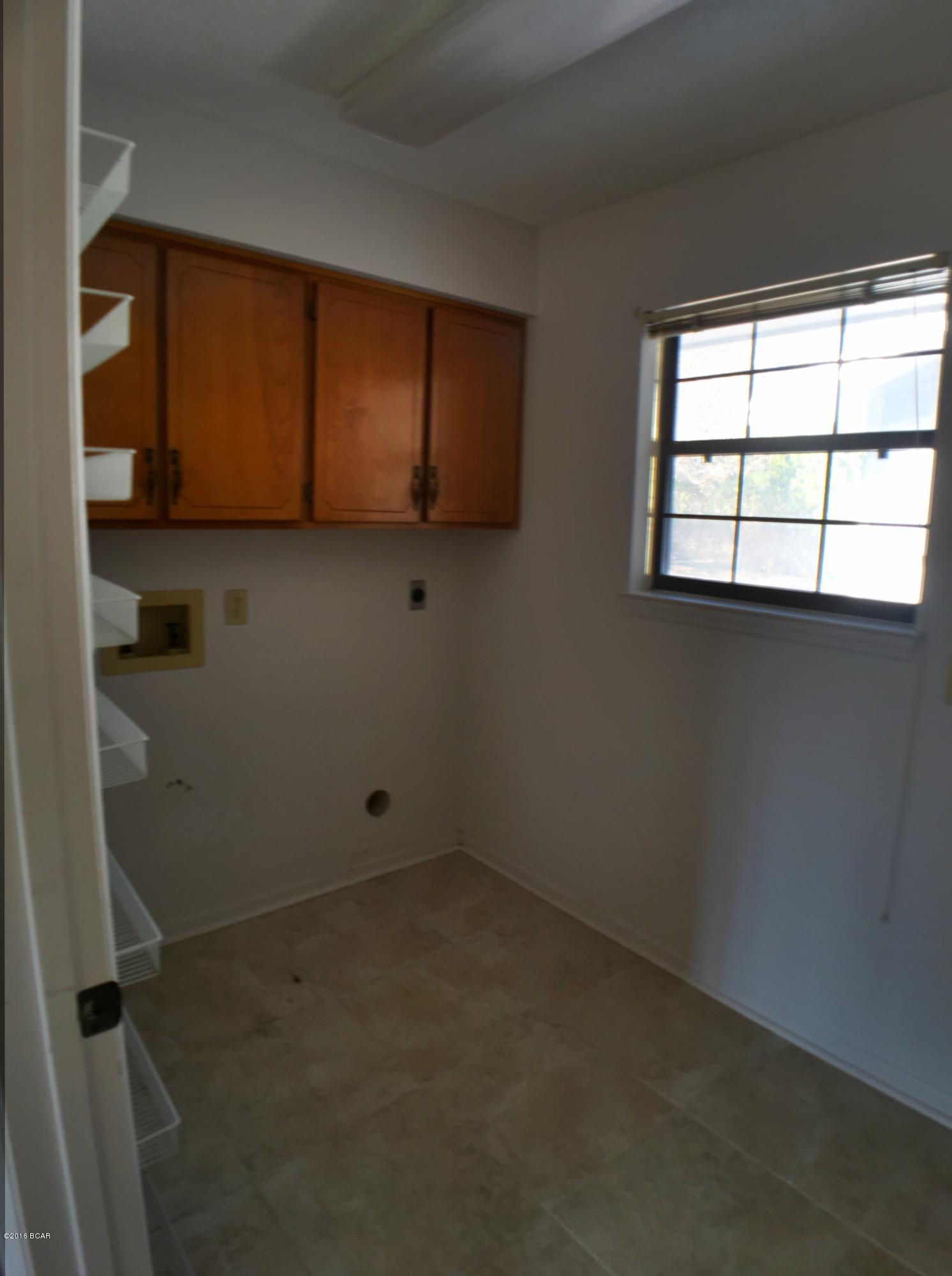 College Oaks - Residential