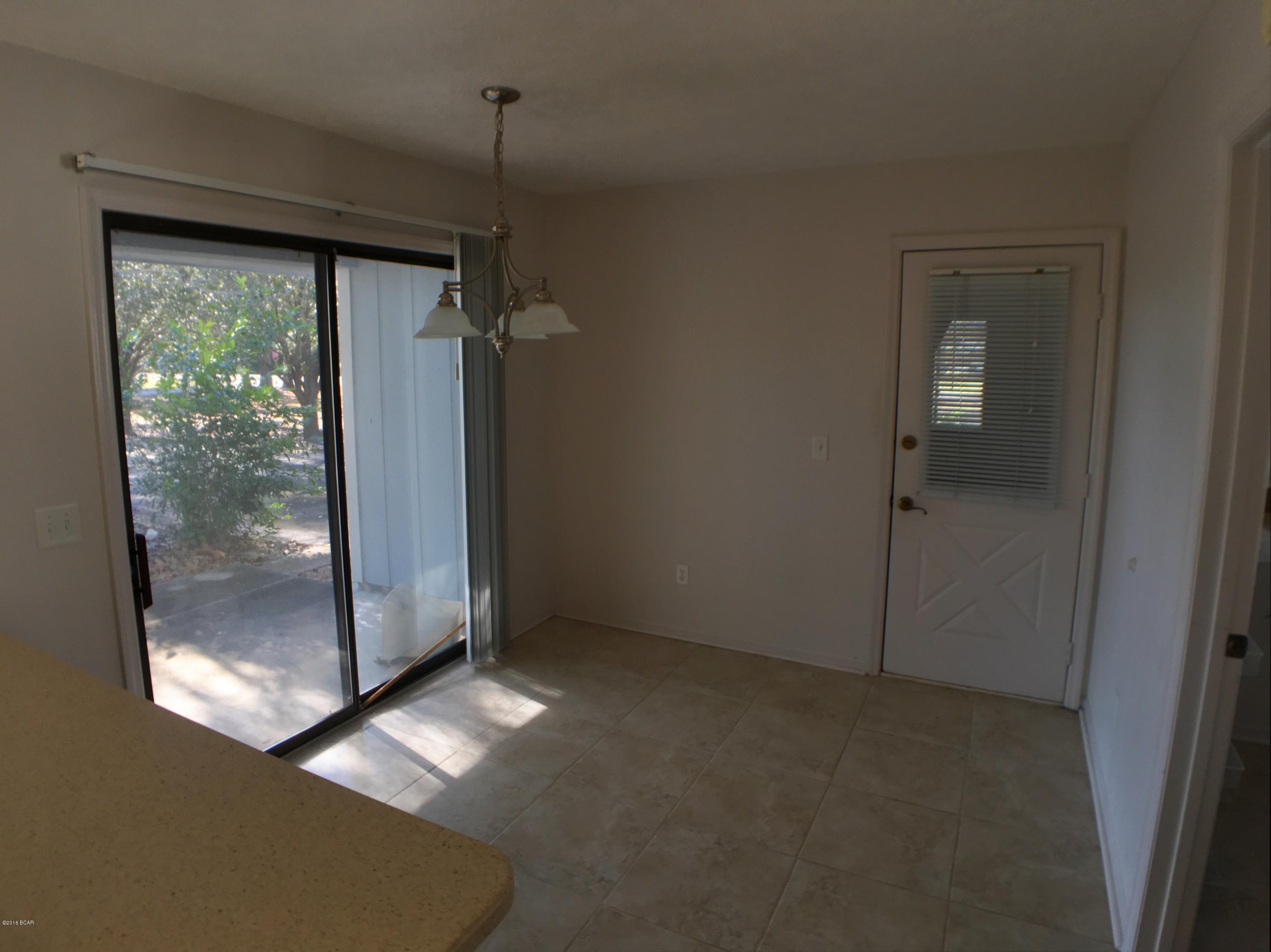 College Oaks - Residential