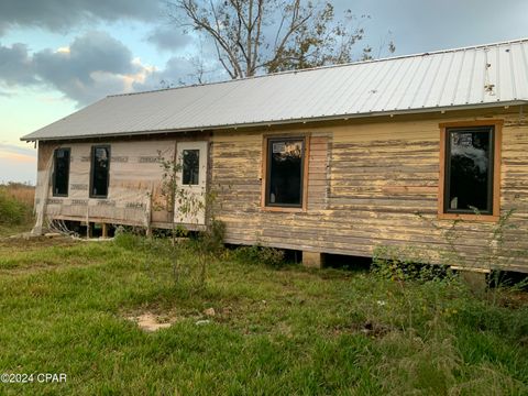 A home in Grand Ridge