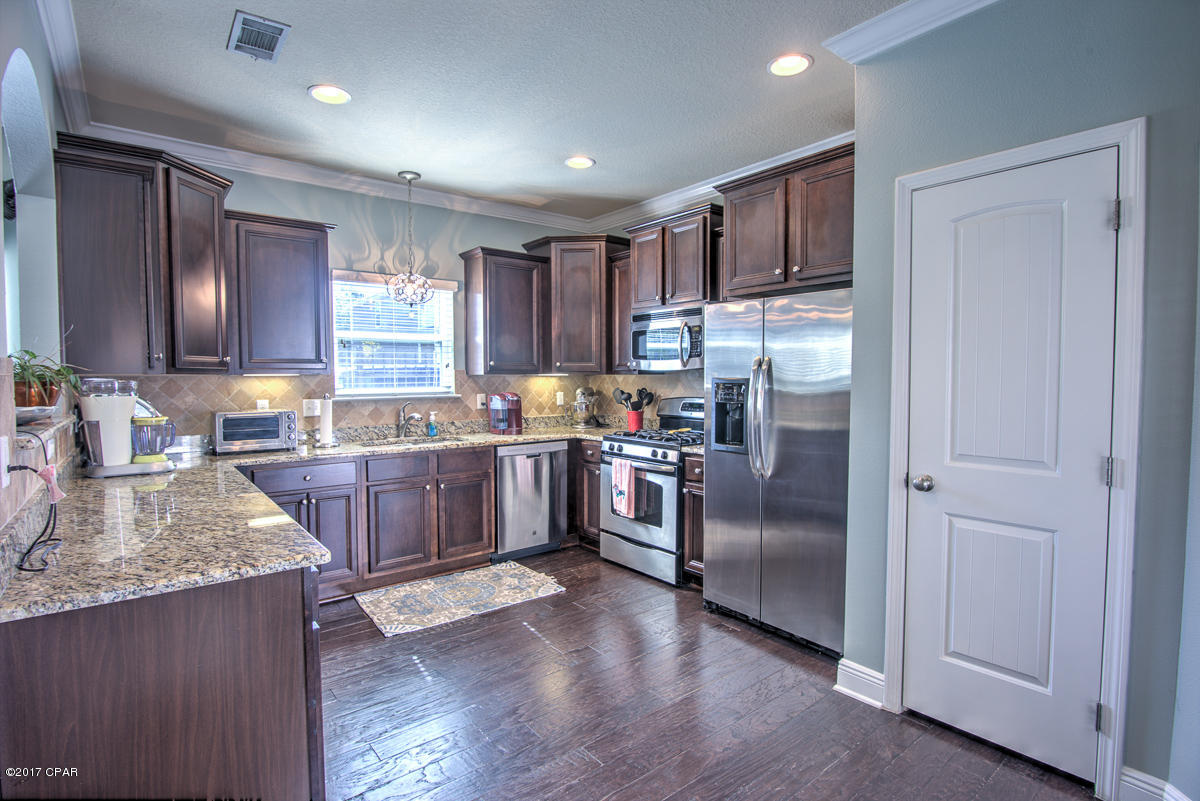 Magnolia Bay Club - Residential