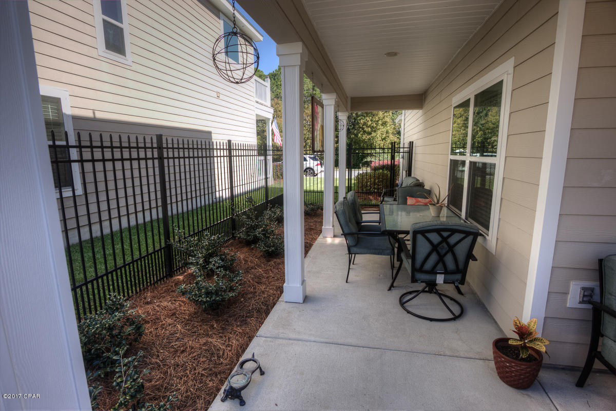 Magnolia Bay Club - Residential