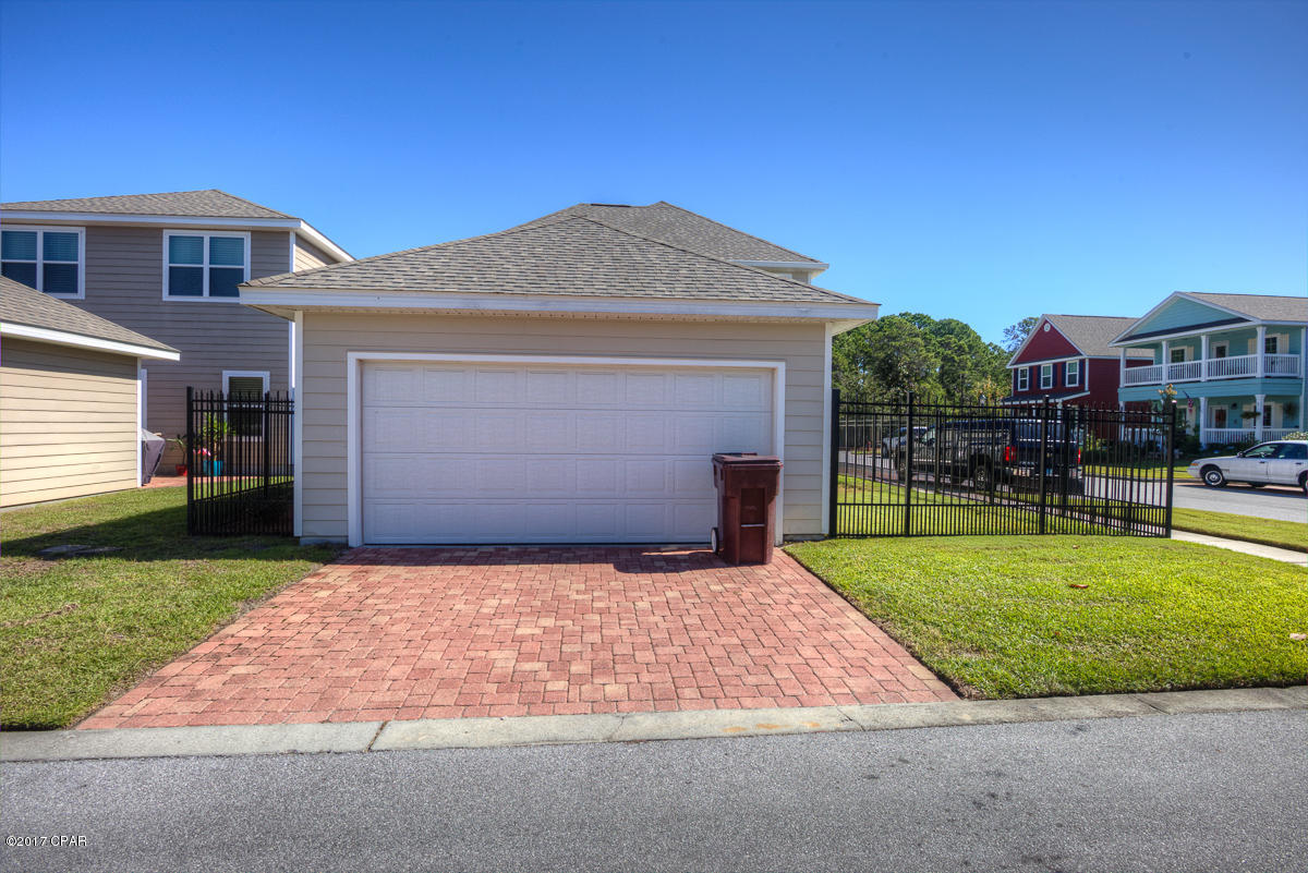 Magnolia Bay Club - Residential