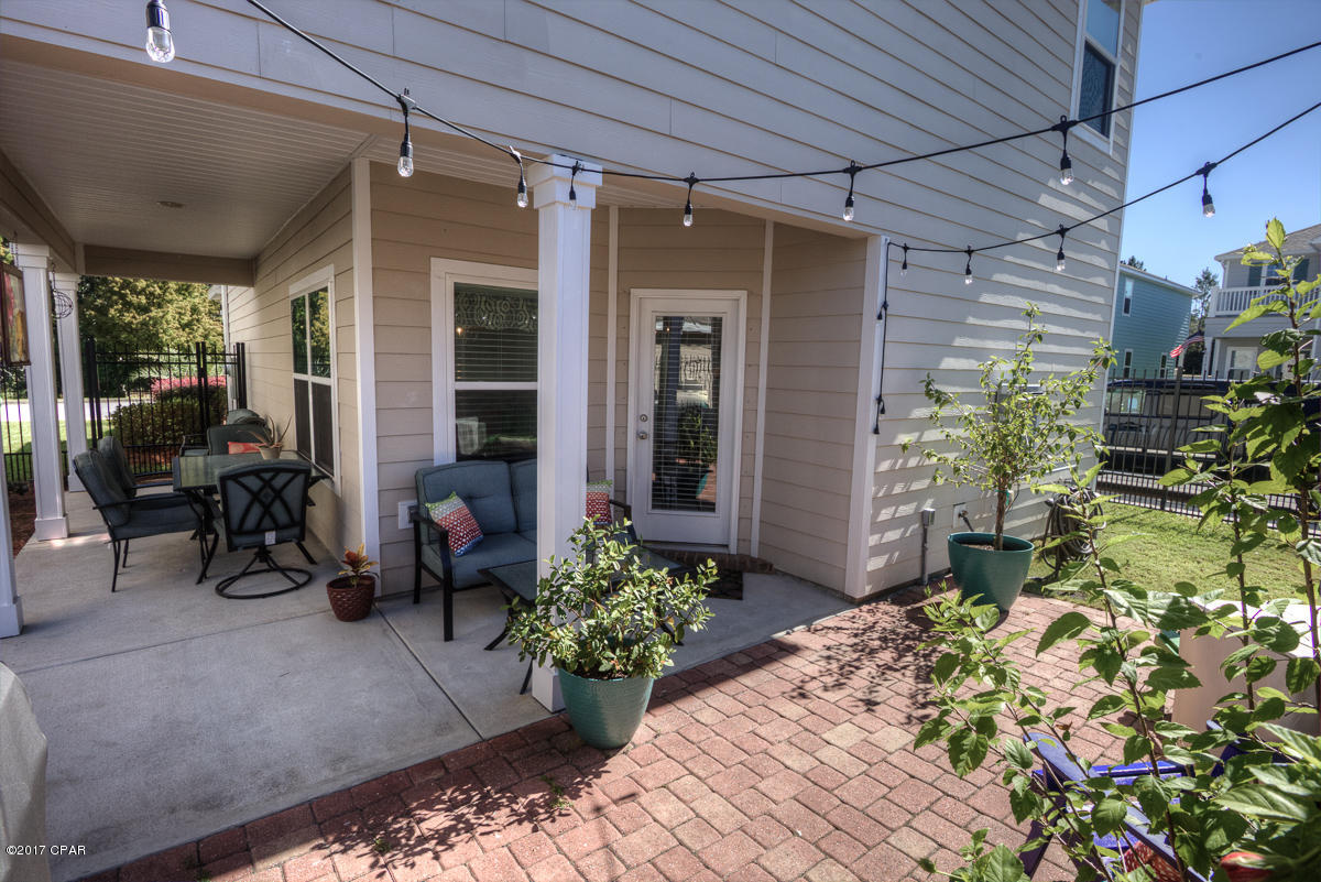 Magnolia Bay Club - Residential