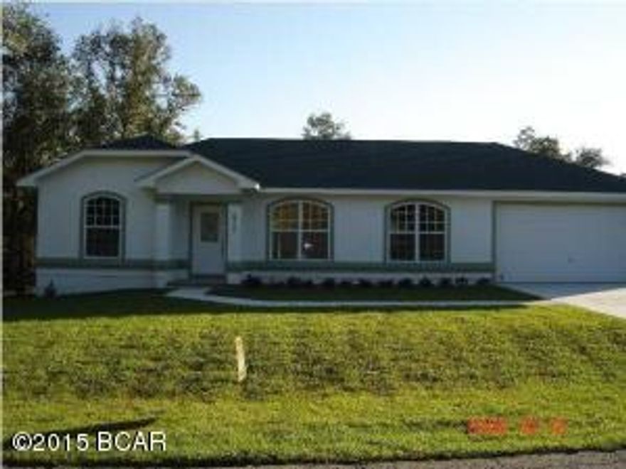 This beautiful home located in Sunny Hills is move in ready! The home features 3 bedrooms, 2 full baths and a 2 car garage. This split floor plan is spacious and beautifully designed. The breakfast room features a bay window, there is a great room and dining room with lots of windows and high ceiling! Located in beautiful Sunny Hills!