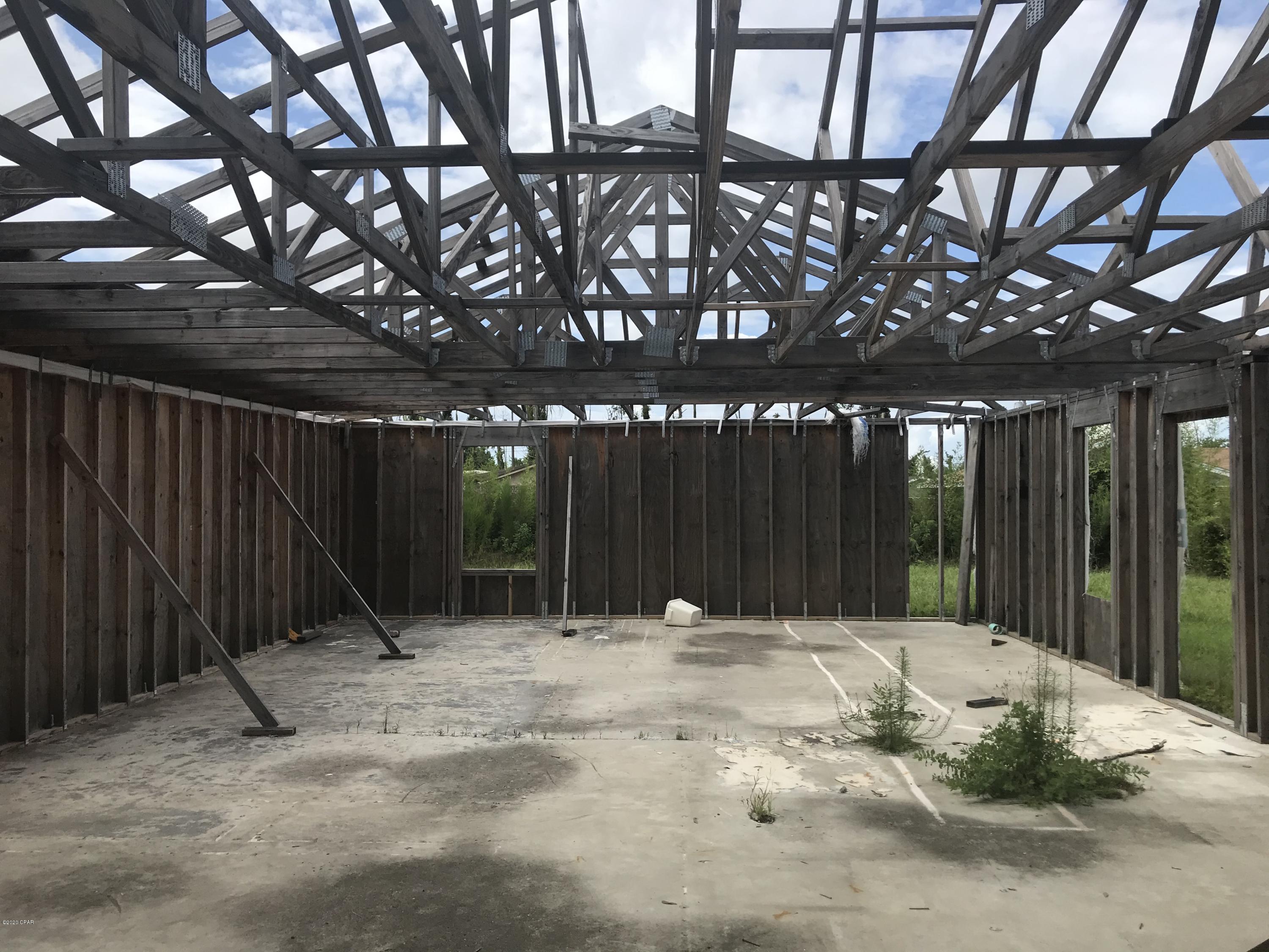 Pinnacle Pines Estate - Residential