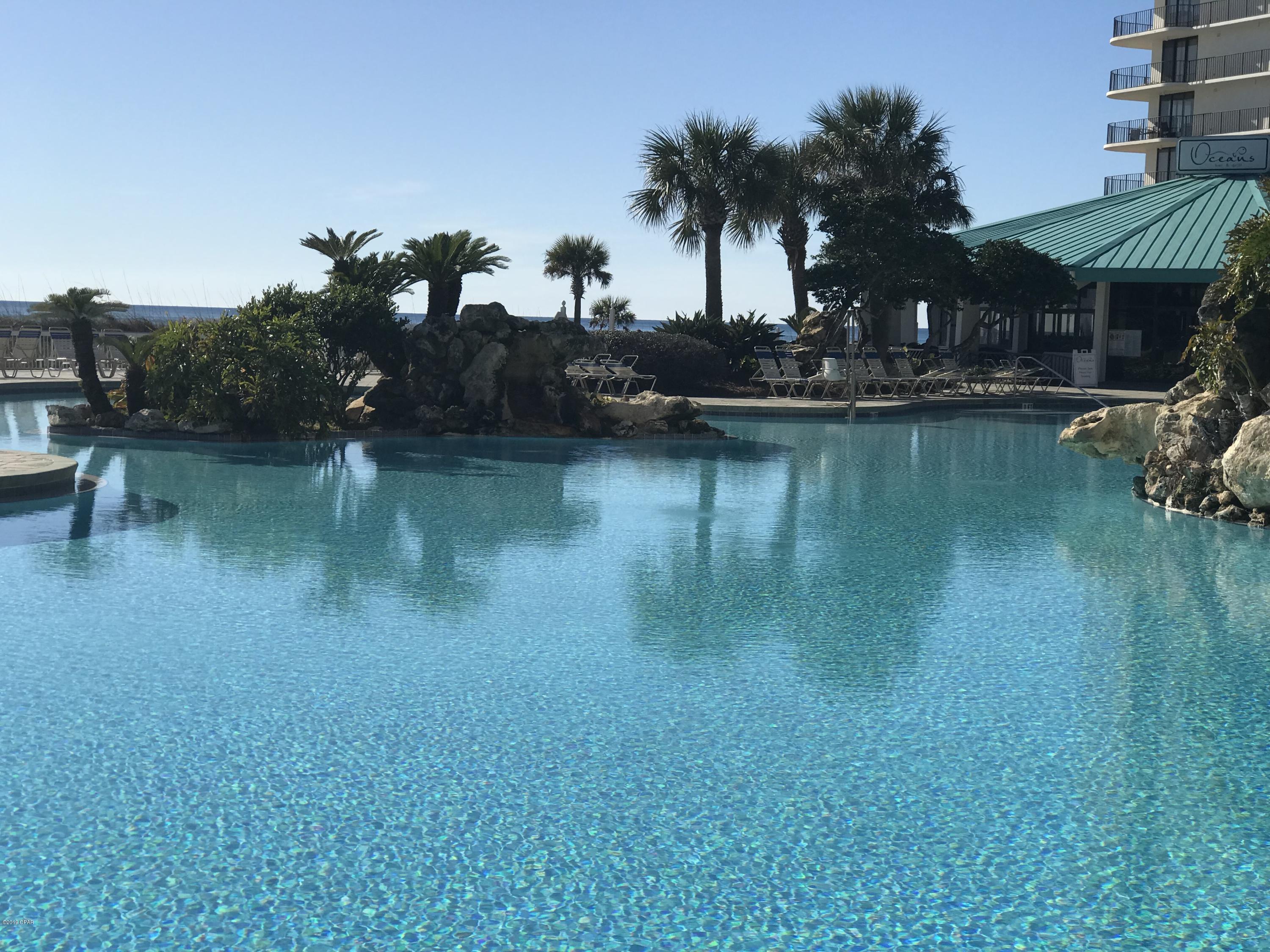 Edgewater Golf Villas V-A - Residential