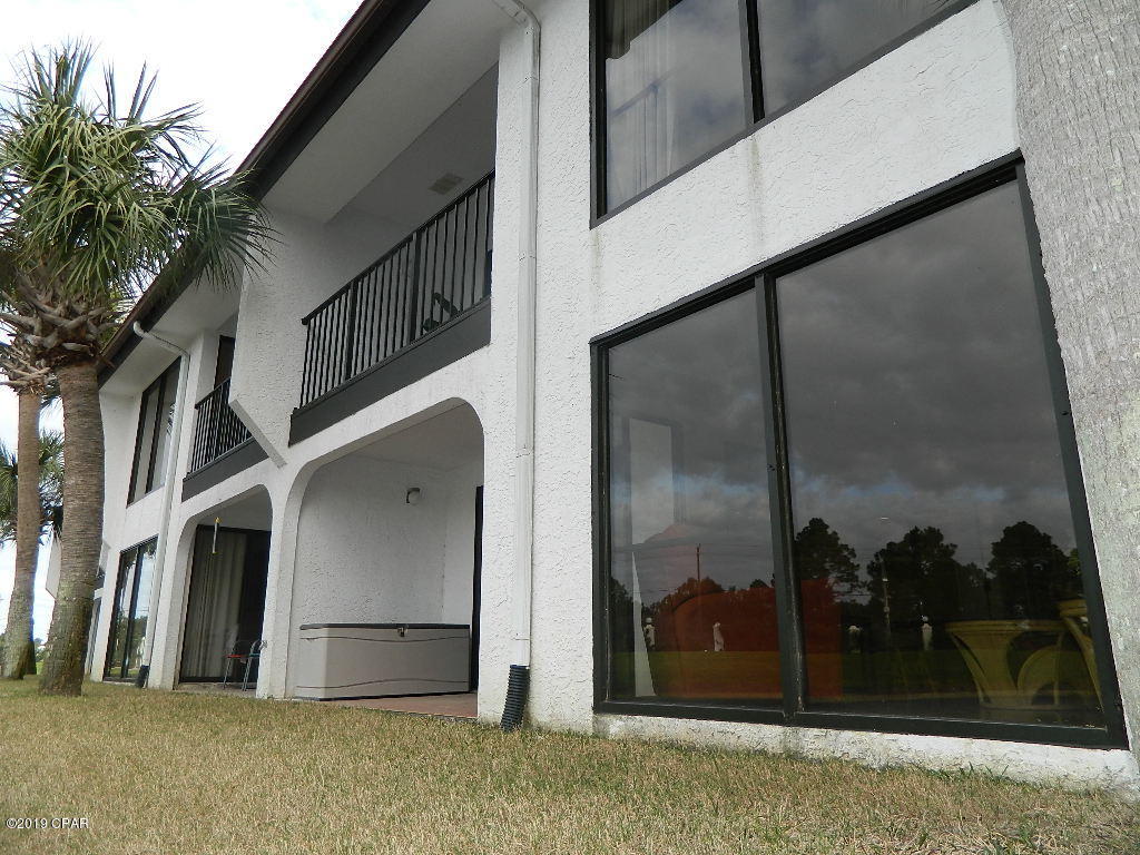 Edgewater Golf Villas V-A - Residential