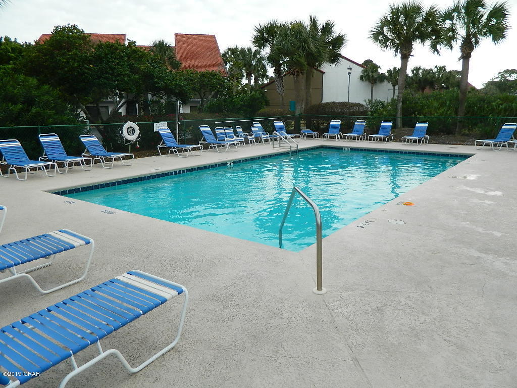 Edgewater Golf Villas V-A - Residential