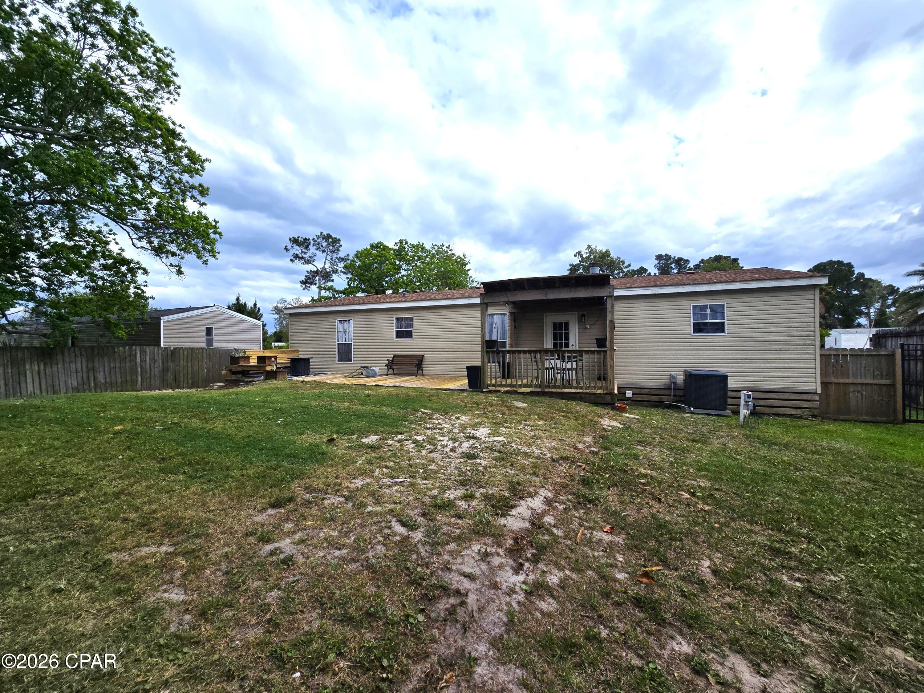 North Lagoon Oaks 7th Add - Residential Lease