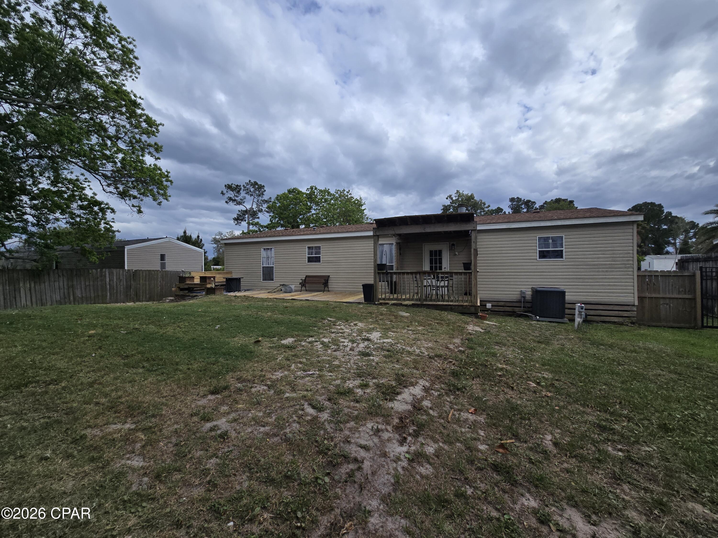 North Lagoon Oaks 7th Add - Residential Lease