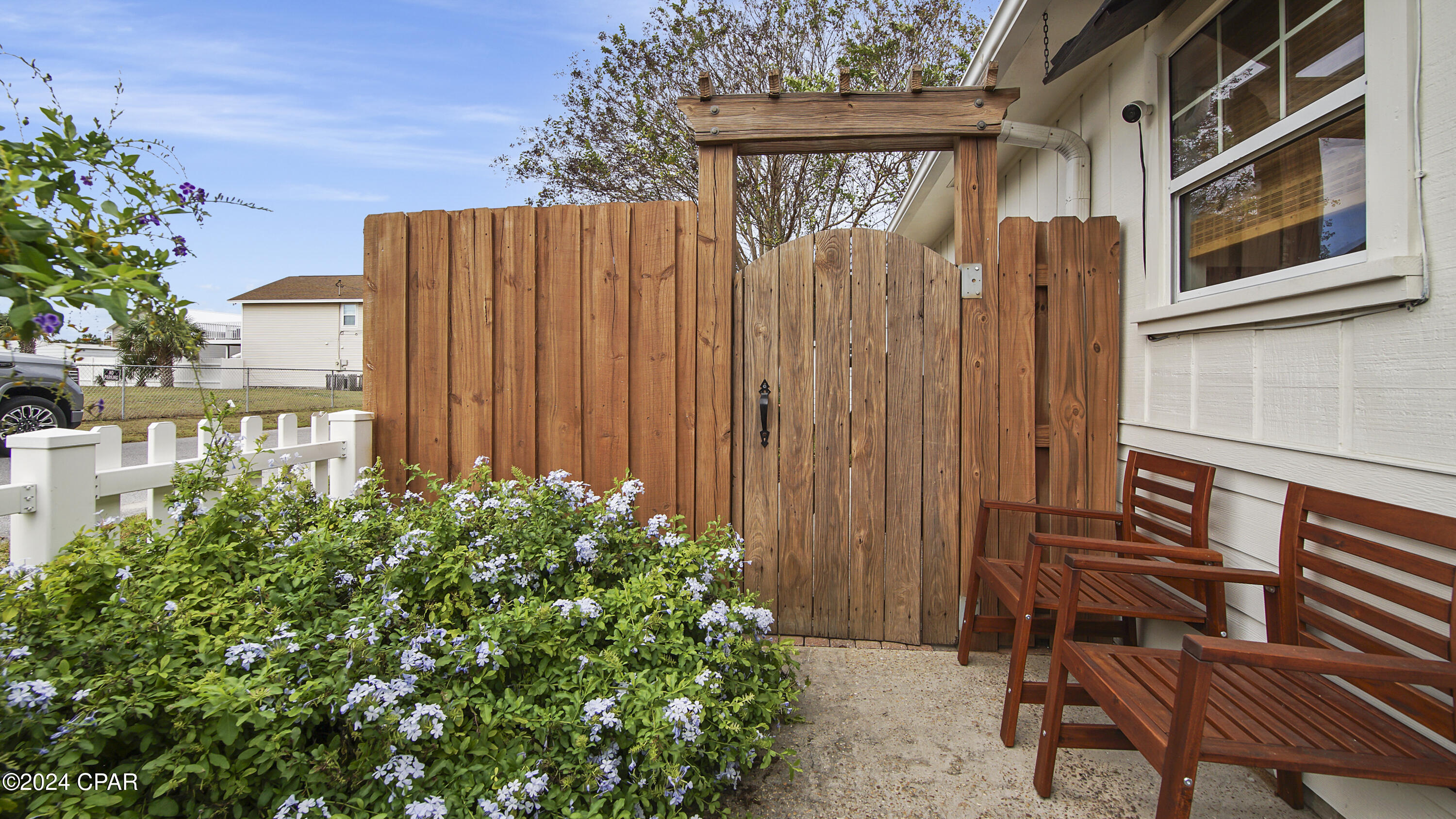 Bid-A-Wee Beach 1st - Residential